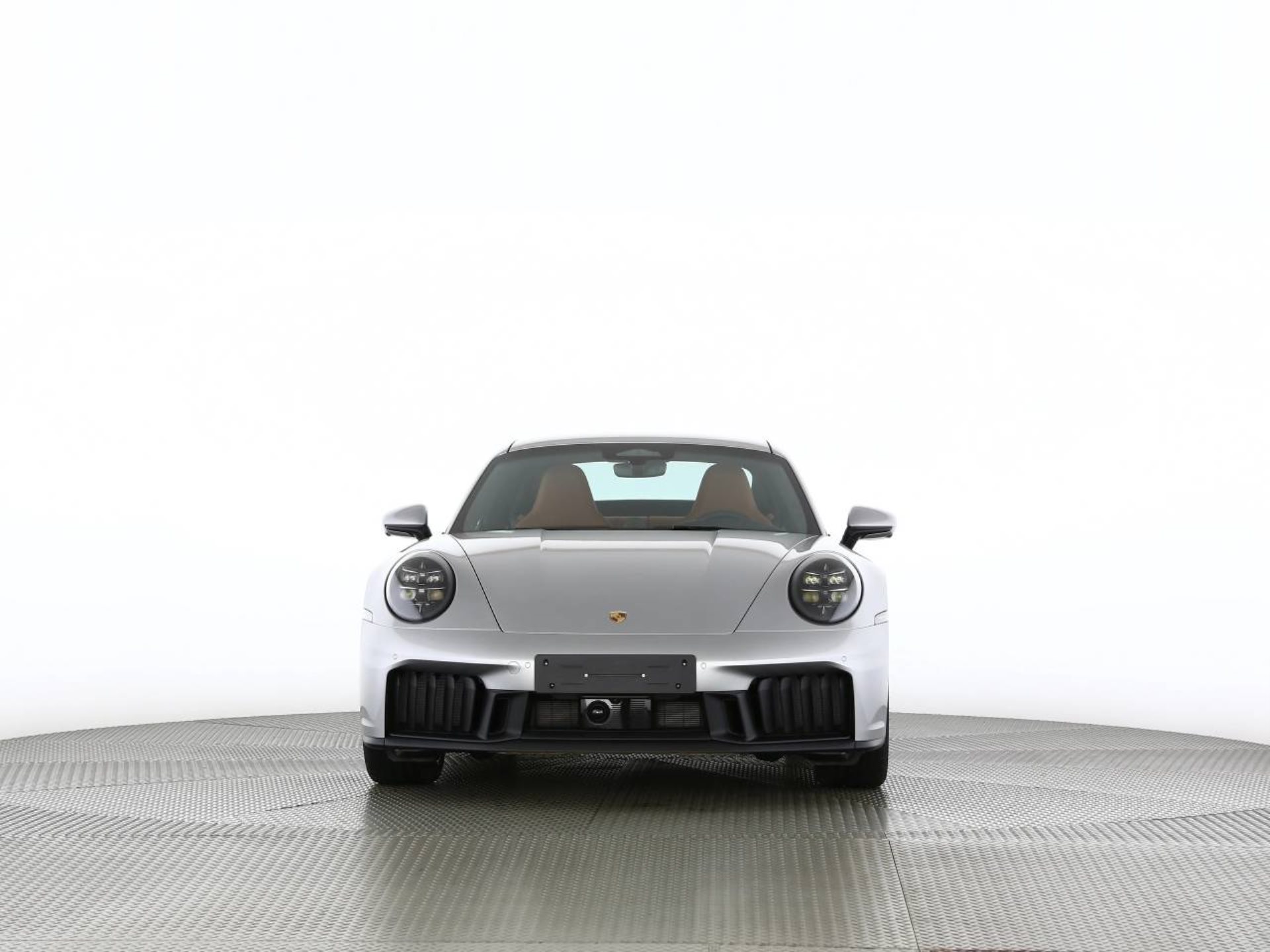 PORSCHE 911 Carrera GTS-image-18
