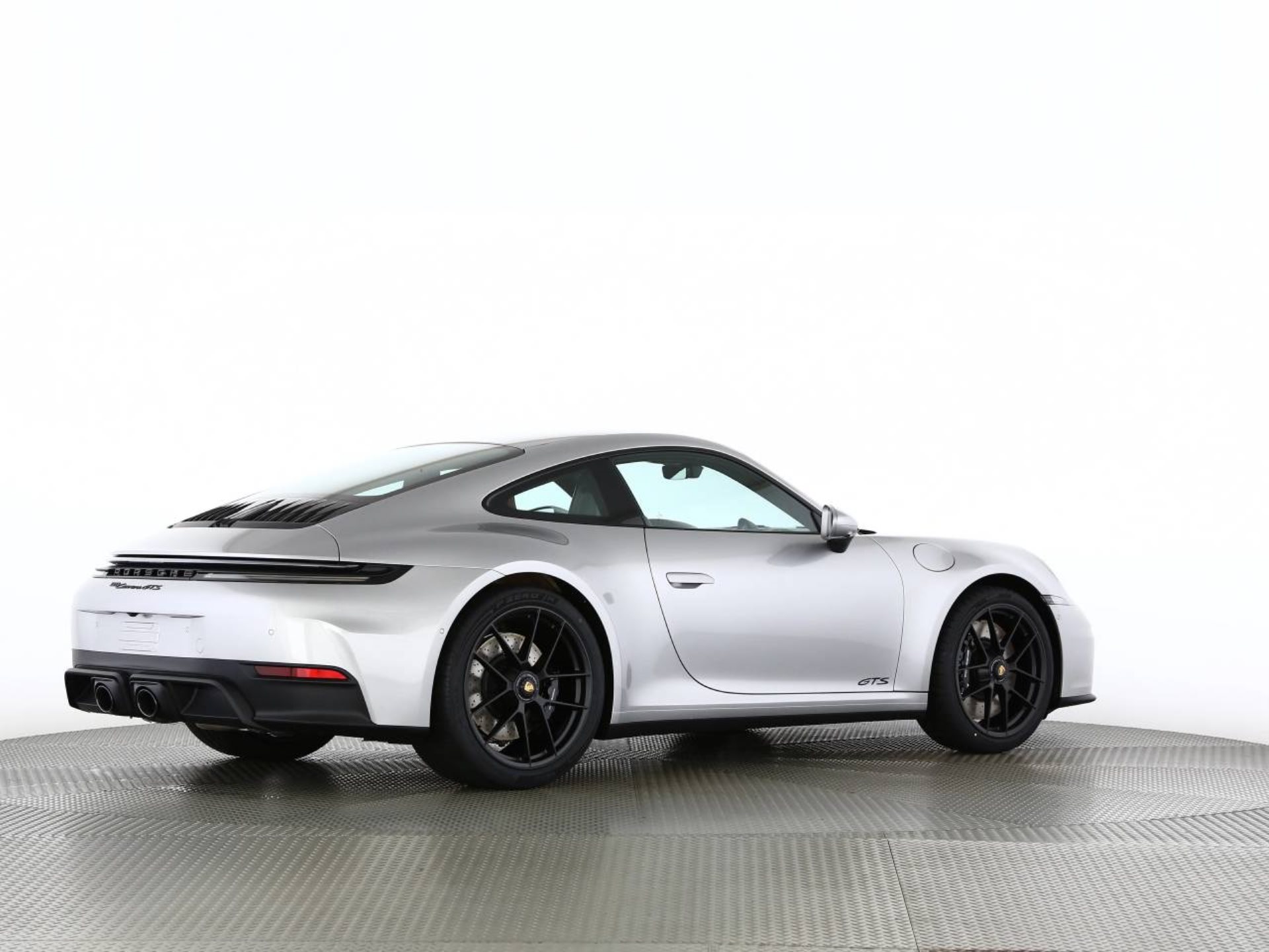 PORSCHE 911 Carrera GTS-image-25