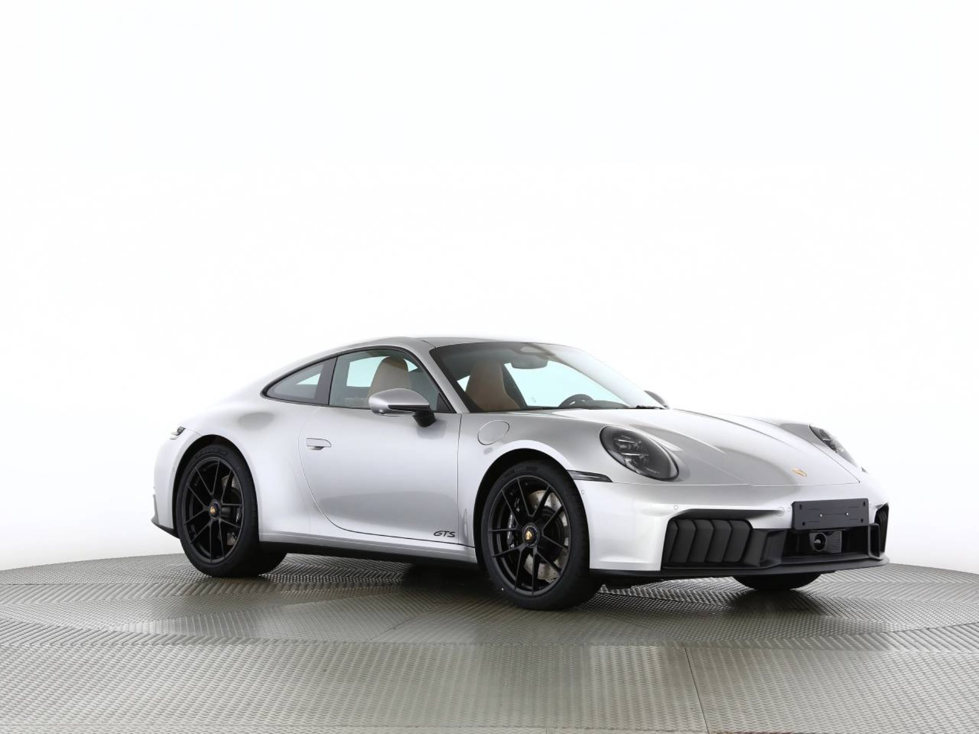 PORSCHE 911 Carrera GTS