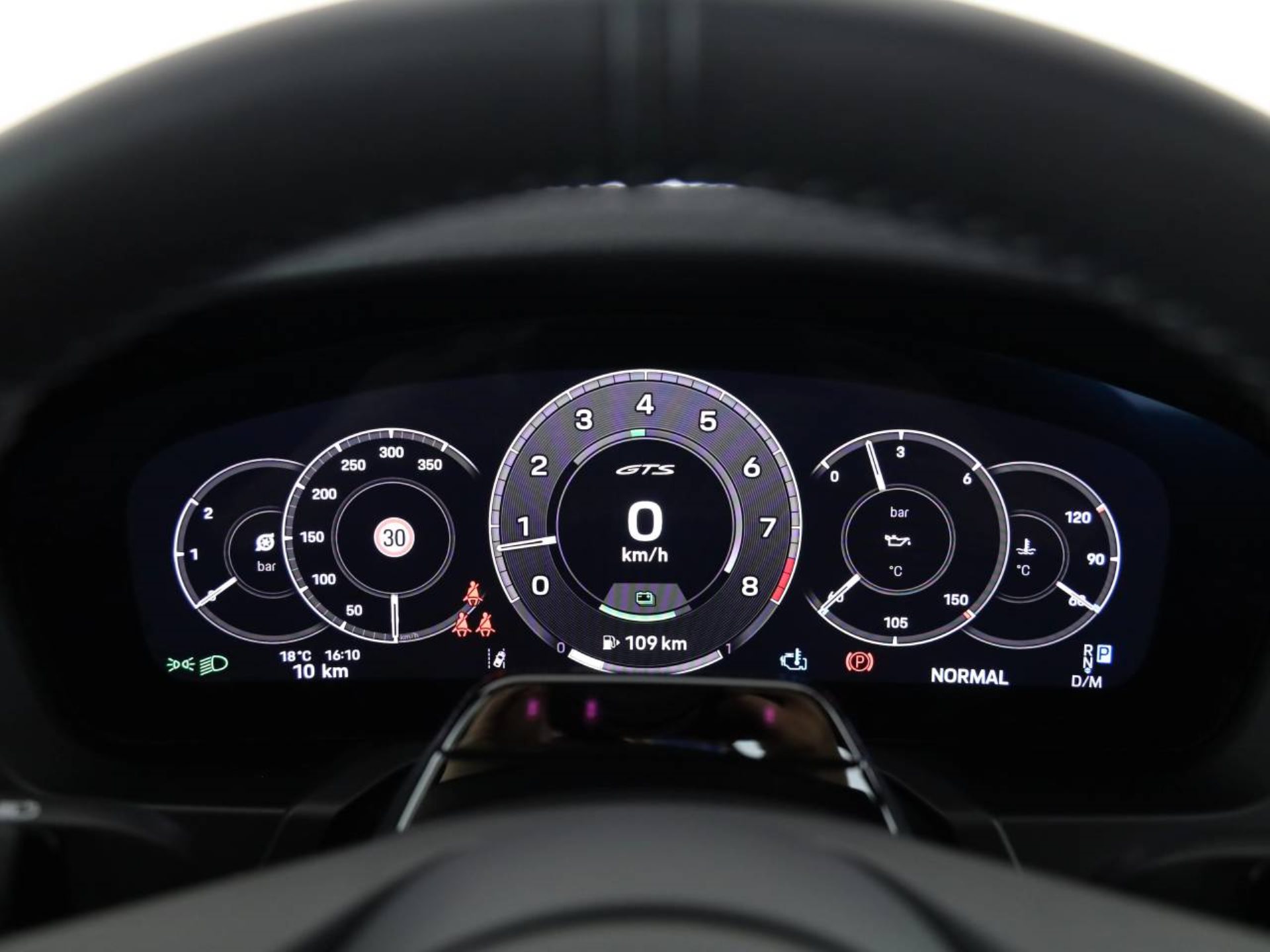 PORSCHE 911 Carrera GTS-image-29