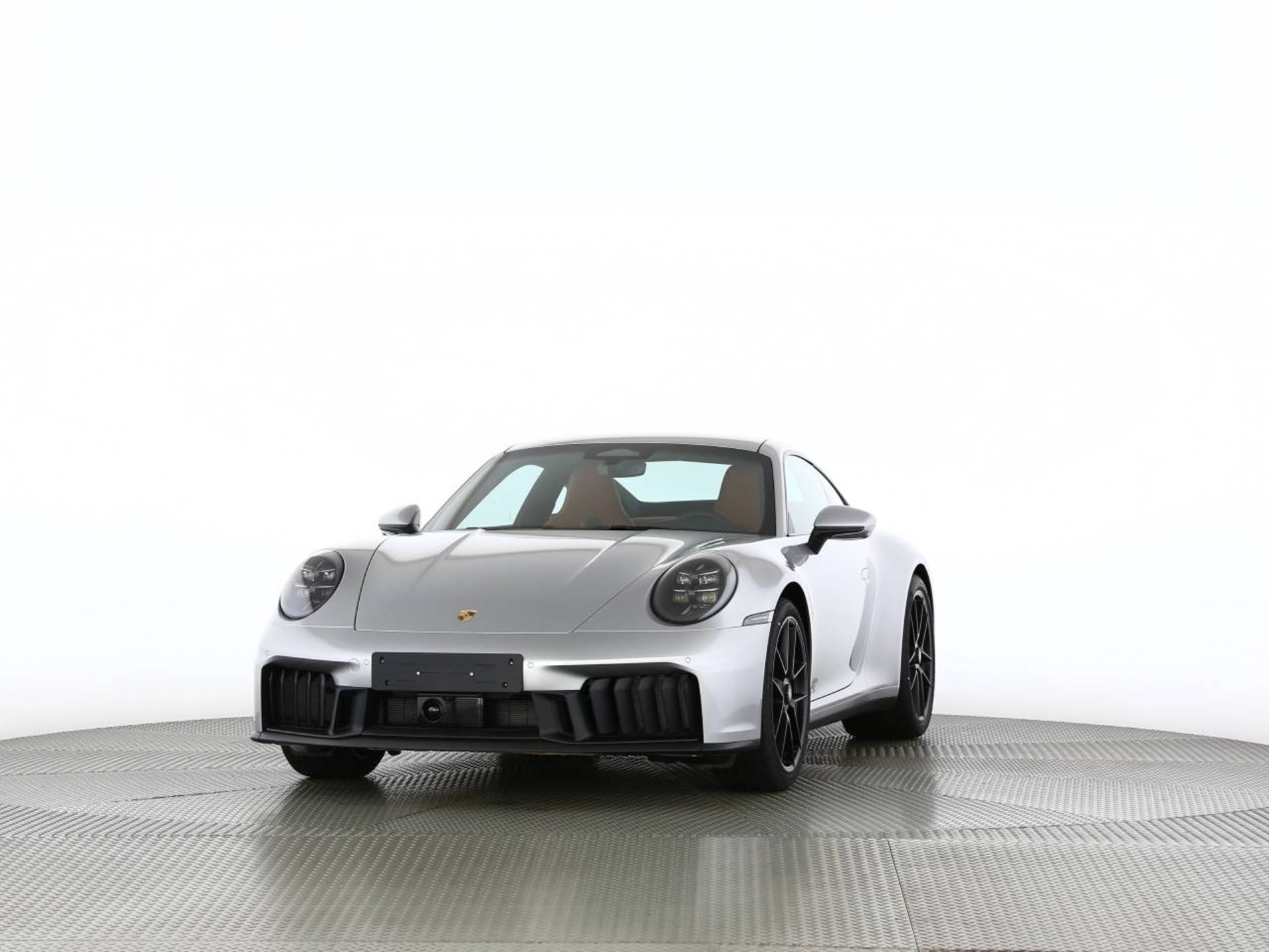 PORSCHE 911 Carrera GTS-image-17
