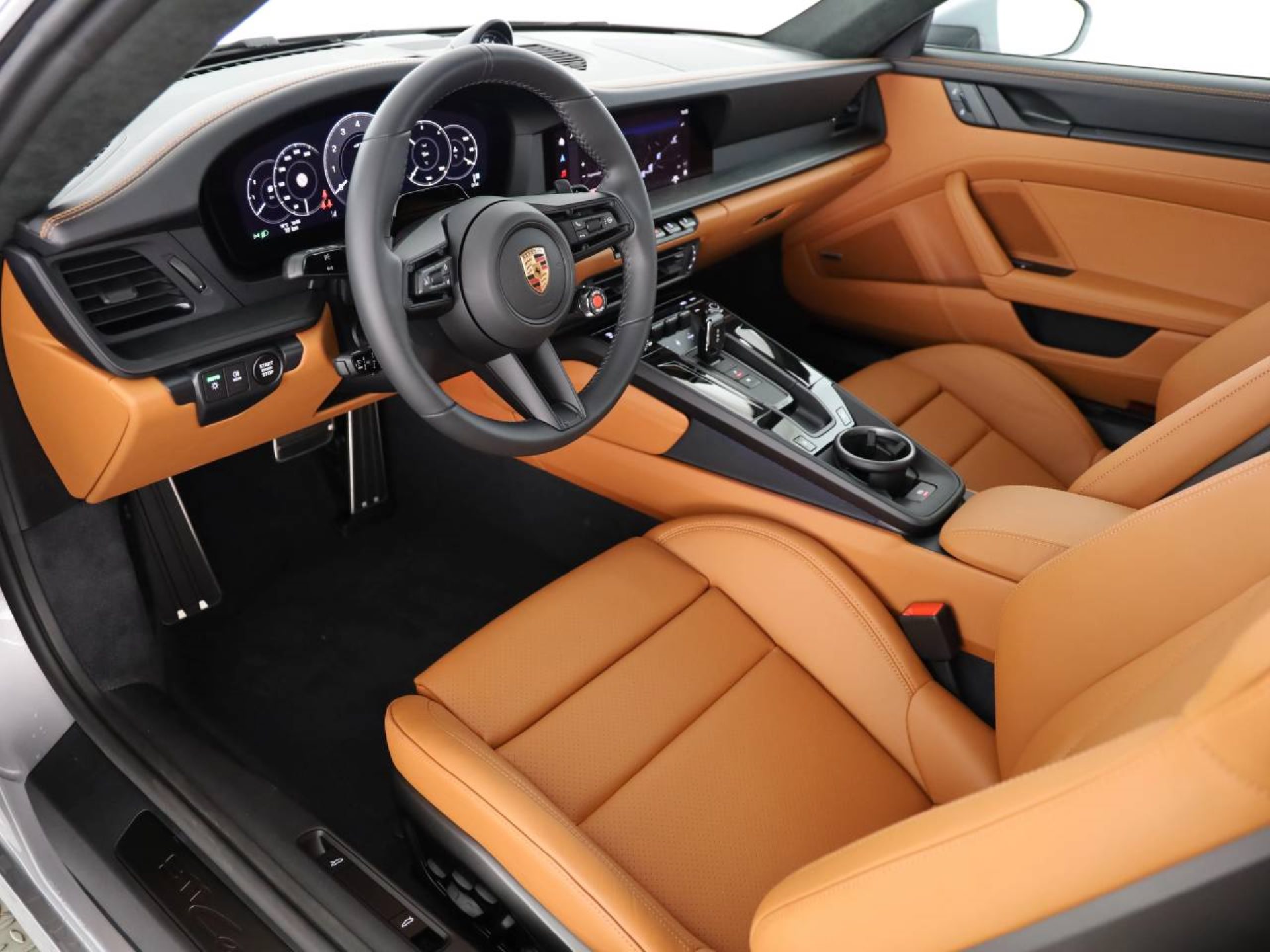 PORSCHE 911 Carrera GTS-showroom-element-3