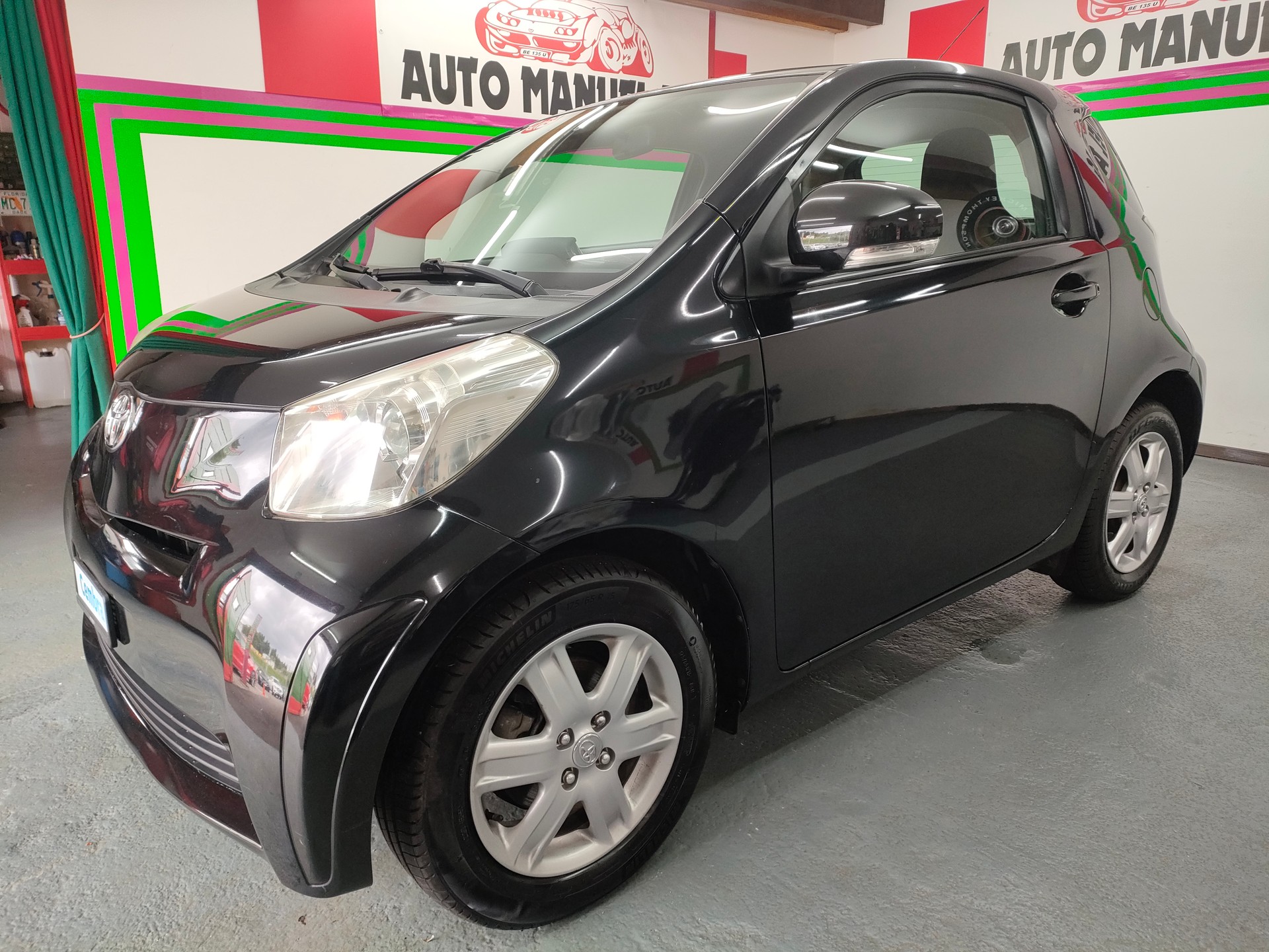 TOYOTA iQ 1.0 VVT-i Linea Terra-image-2