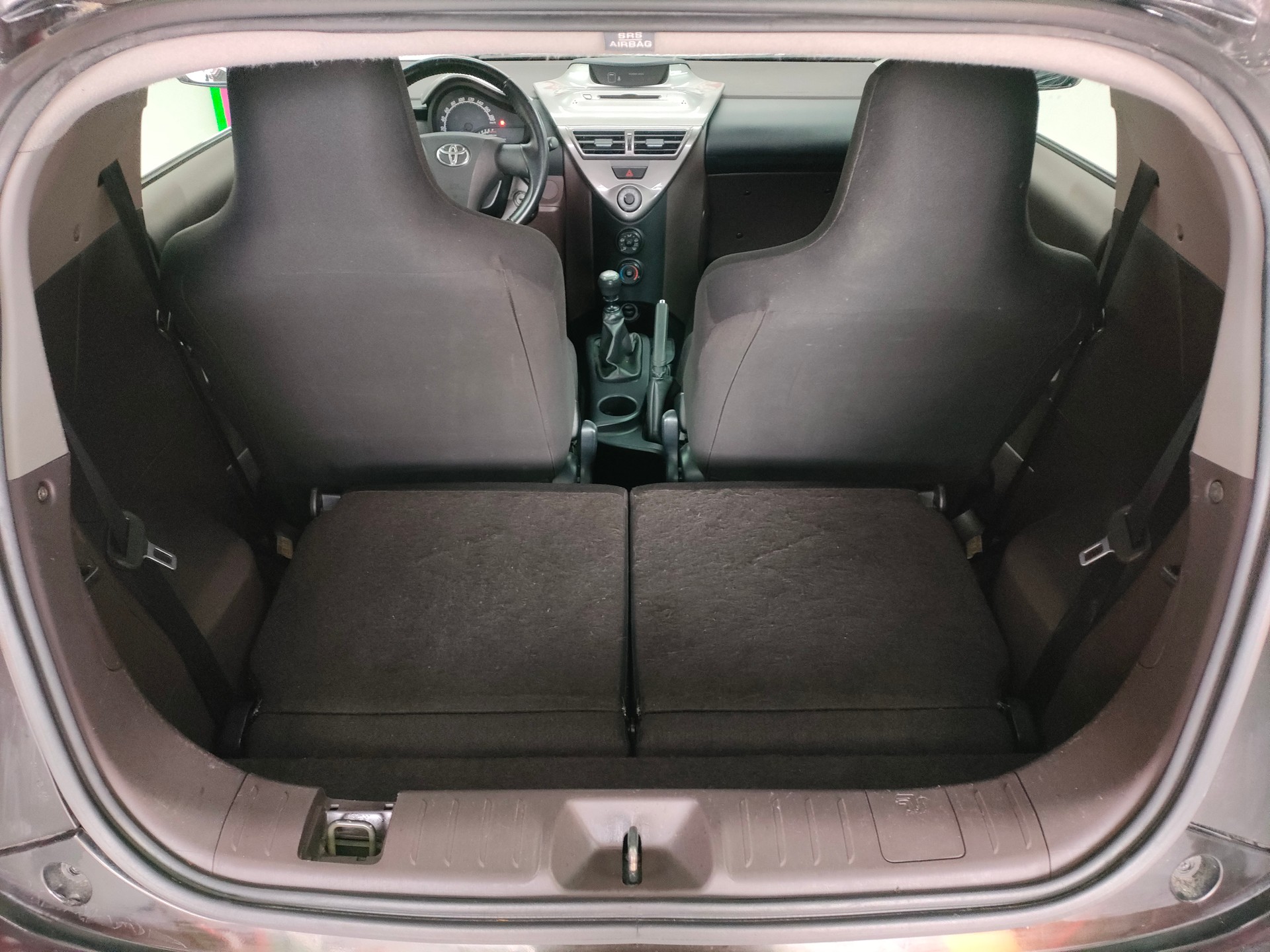 TOYOTA iQ 1.0 VVT-i Linea Terra-image-13