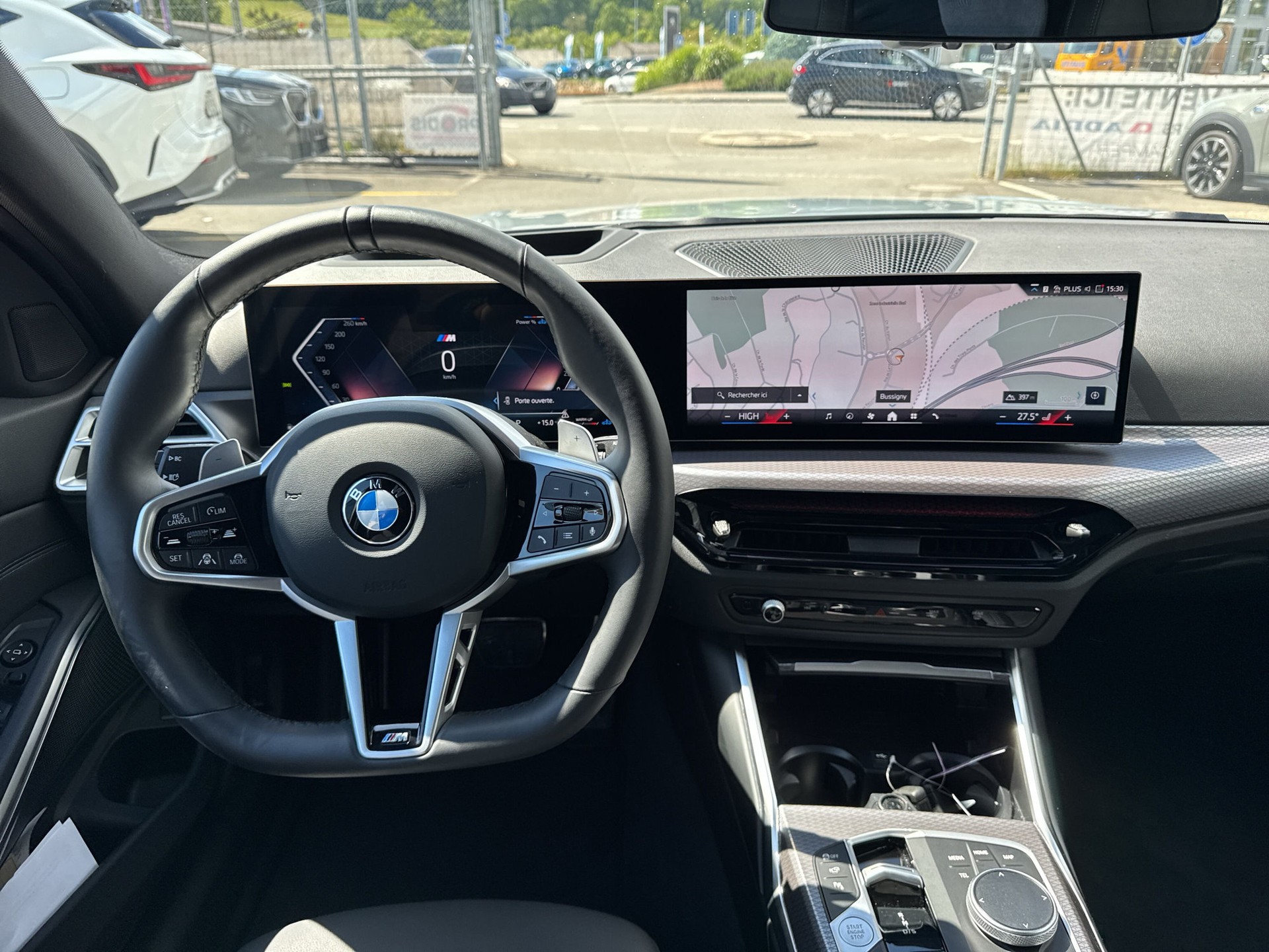 BMW 320d xDrive 48V Touring Steptronic M Sport-image-11