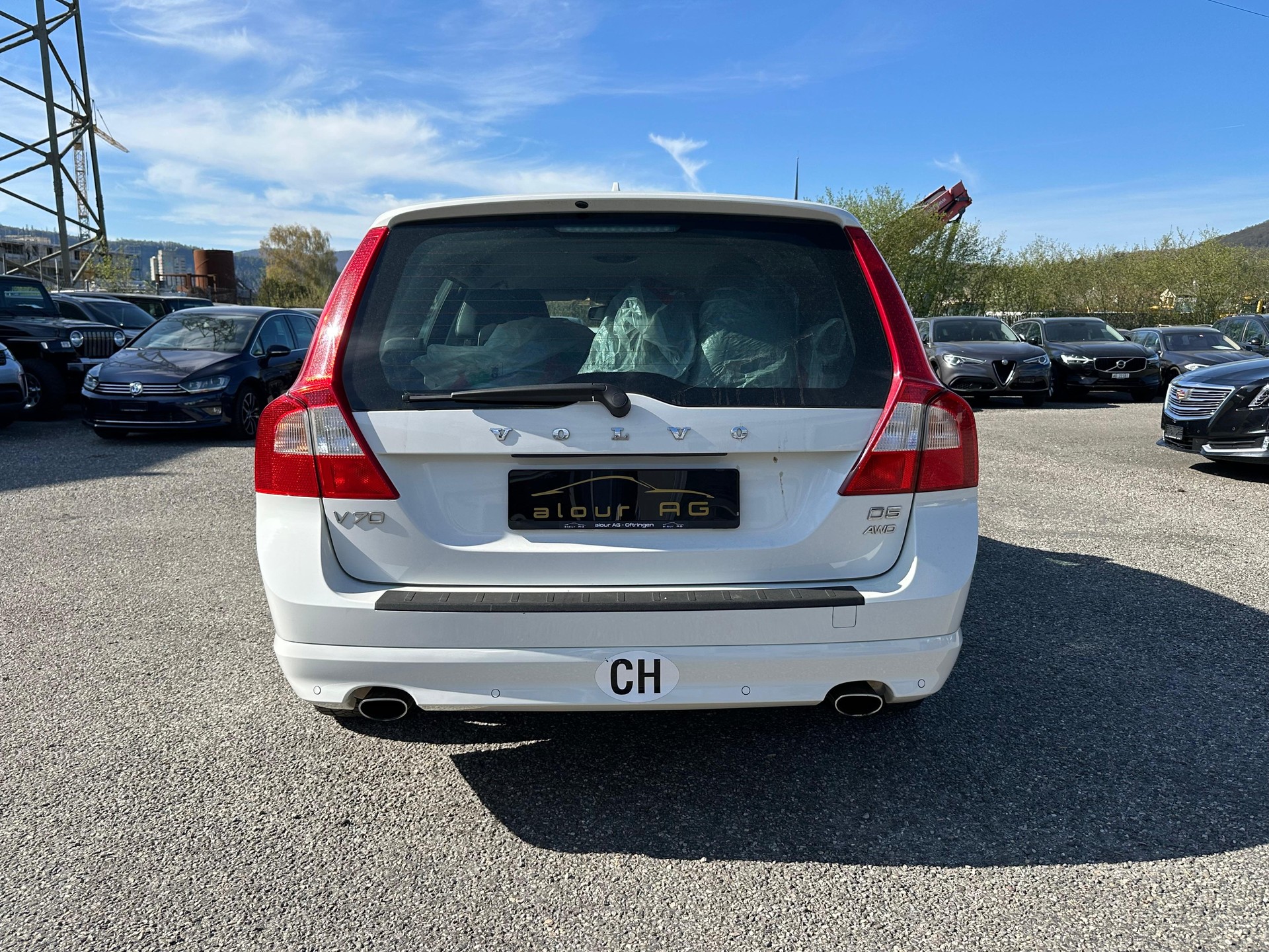 VOLVO V70 D5 AWD Momentum Geartronic-image-3