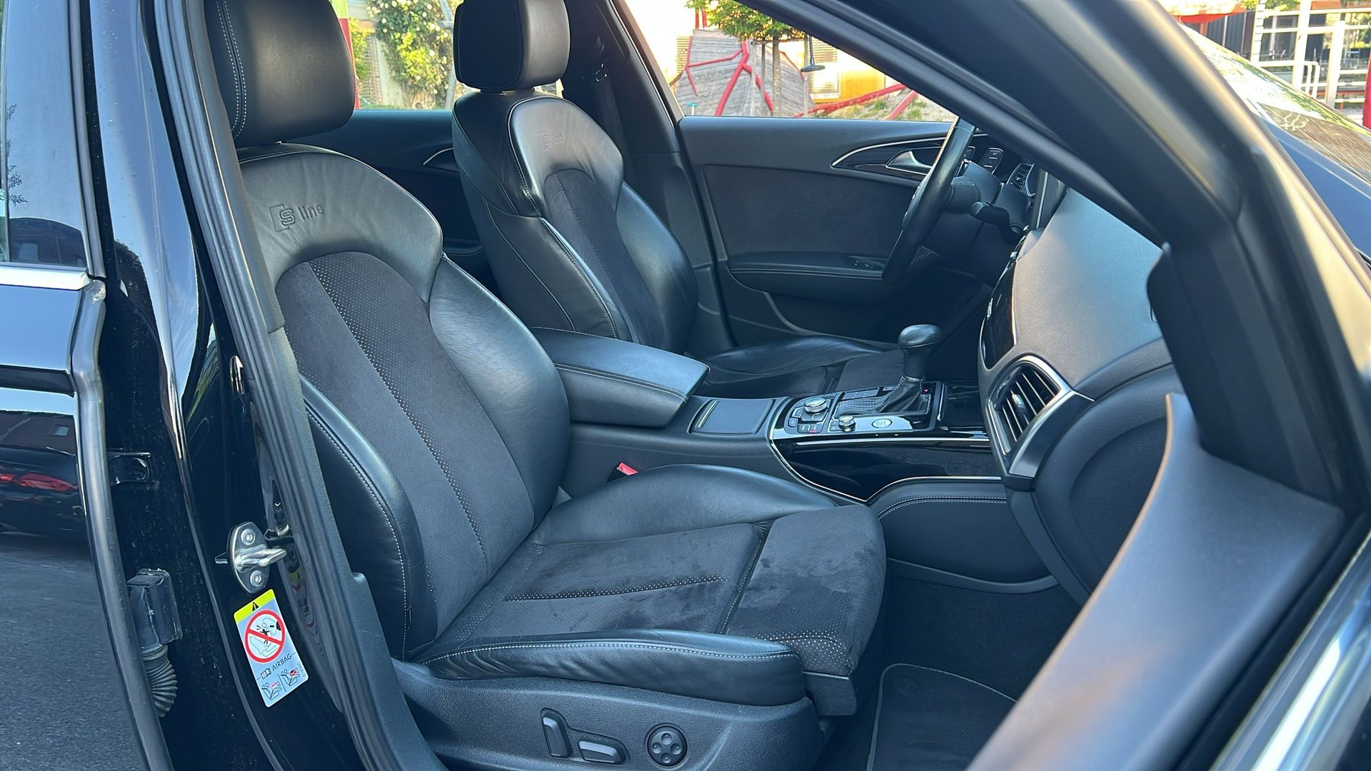AUDI A6 Limousine 3.0 TFSI V6 quattro S-tronic S-Line-image-13