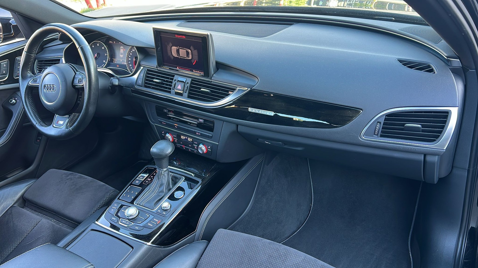AUDI A6 Limousine 3.0 TFSI V6 quattro S-tronic S-Line-image-12