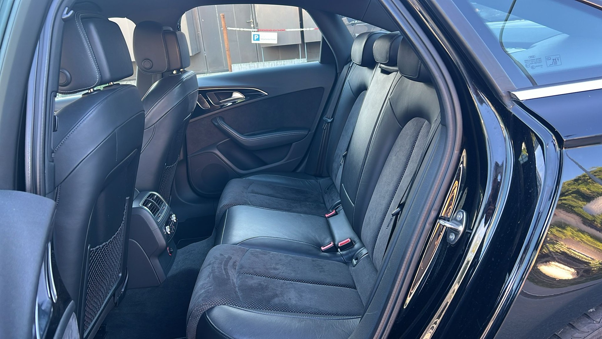 AUDI A6 Limousine 3.0 TFSI V6 quattro S-tronic S-Line-image-17