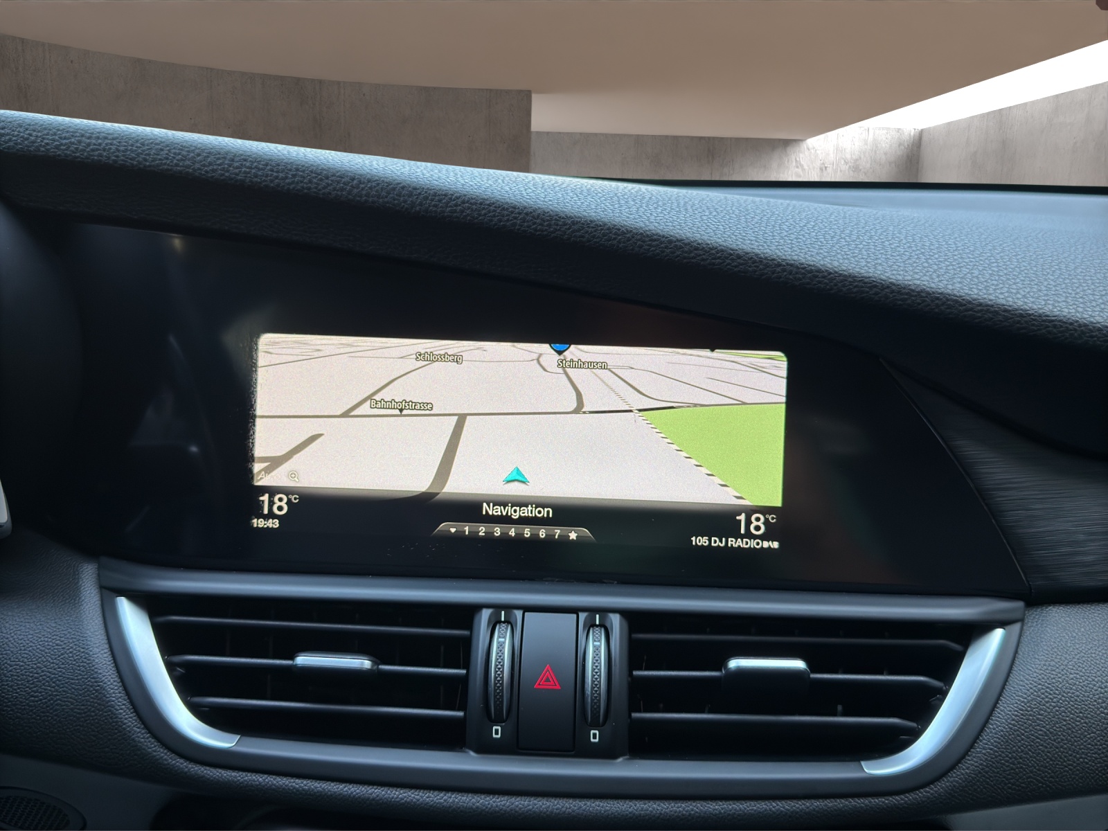 ALFA ROMEO Giulia 2.2 JTDM Super Automatic-image-12