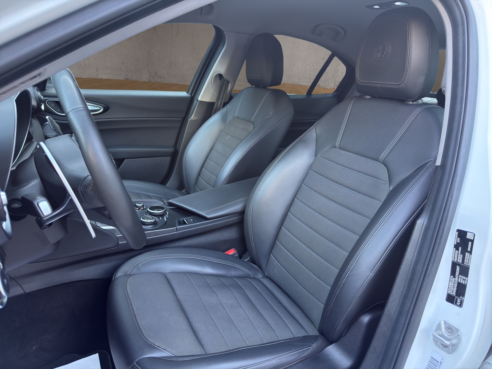 ALFA ROMEO Giulia 2.2 JTDM Super Automatic-image-5