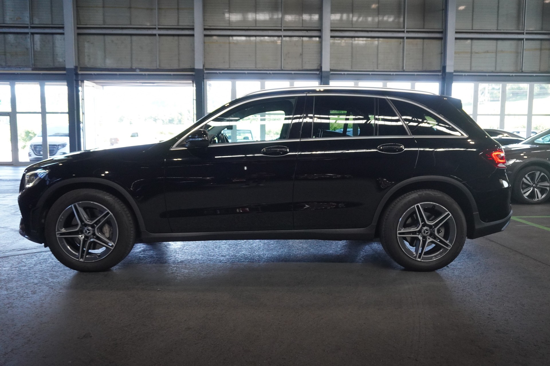 MERCEDES-BENZ GLC 220 d 4Matic 9G-Tronic-showroom-element-2