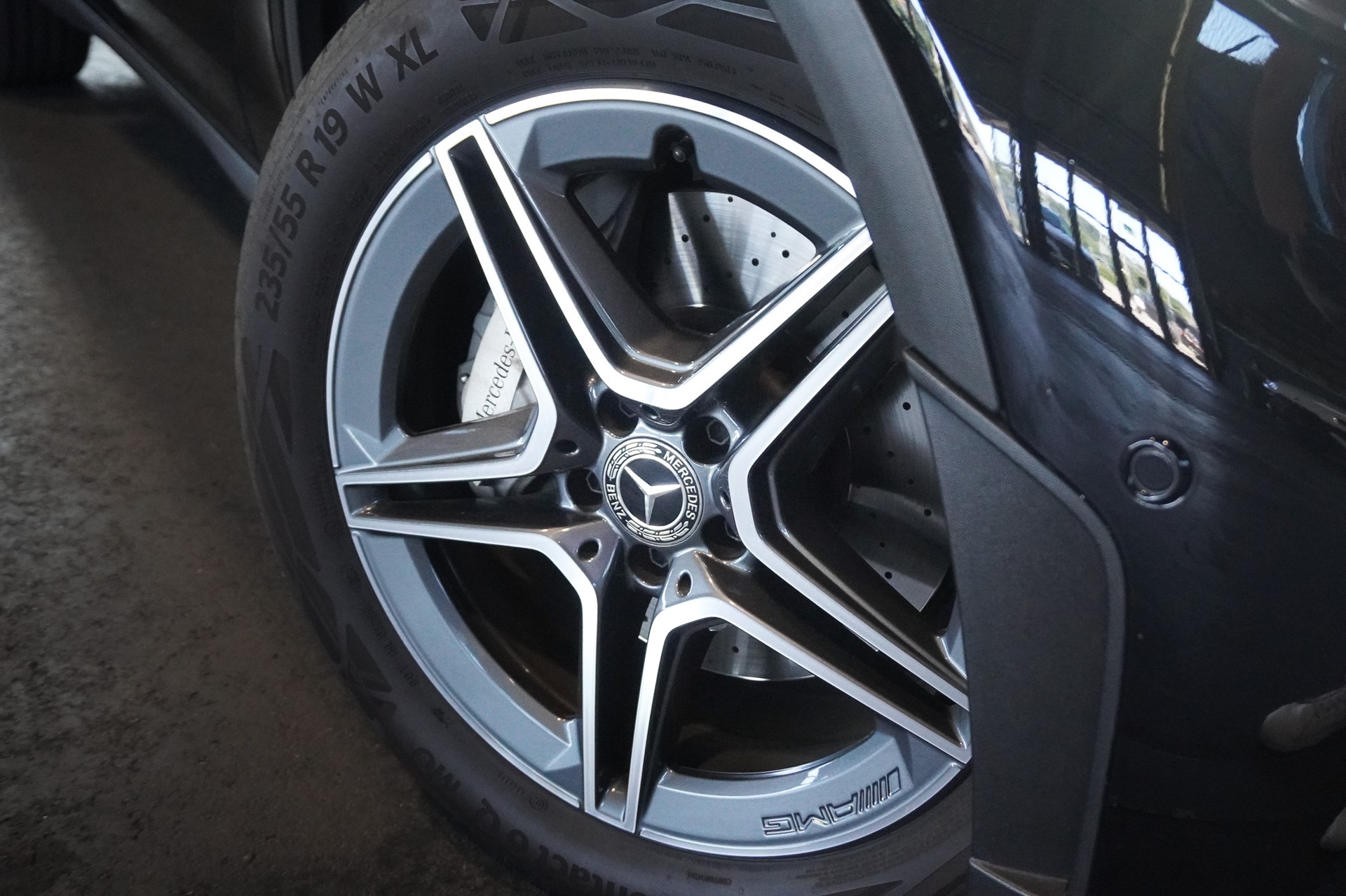 MERCEDES-BENZ GLC 220 d 4Matic 9G-Tronic-image-12