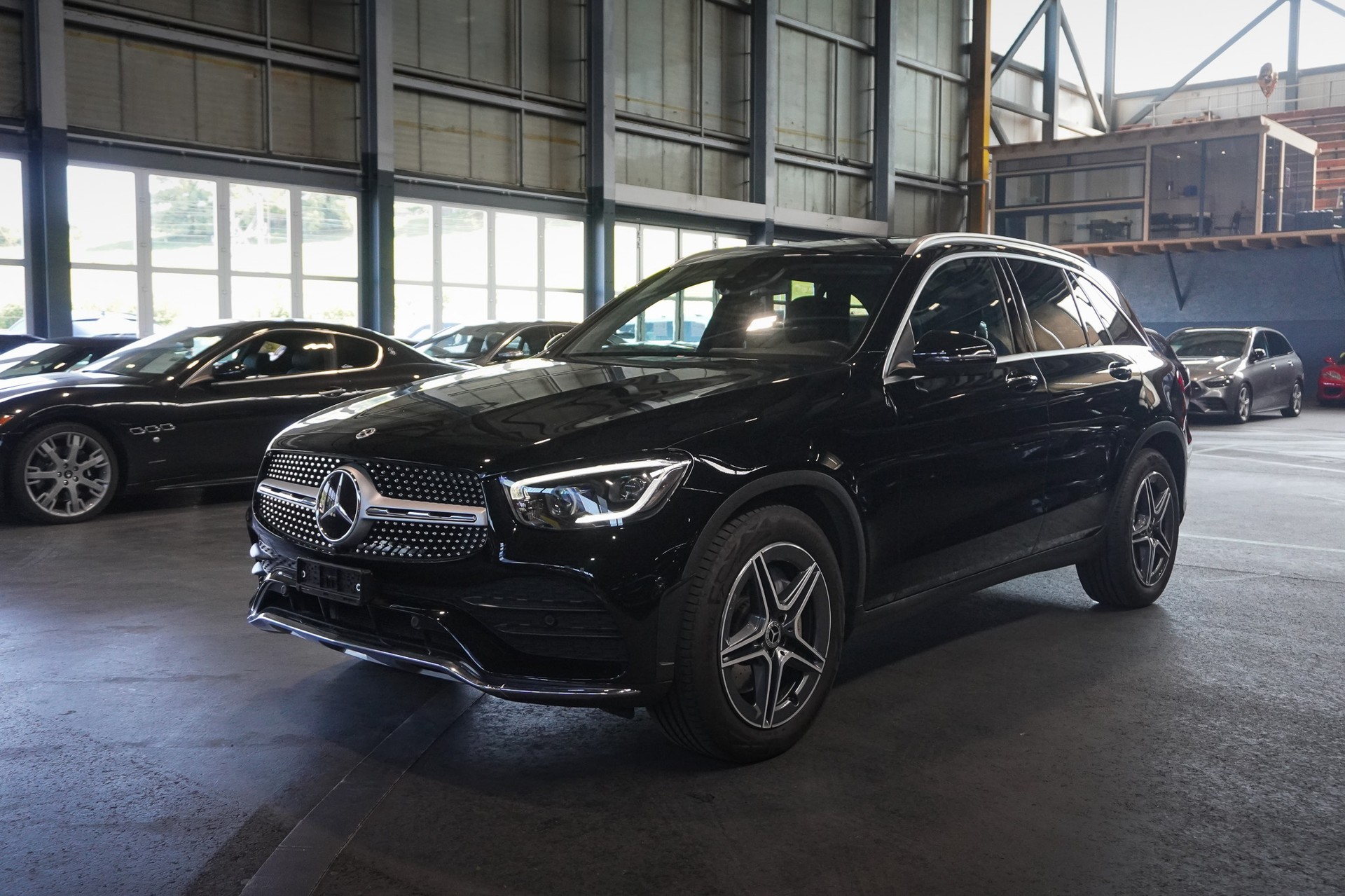 MERCEDES-BENZ GLC 220 d 4Matic 9G-Tronic-showroom-element-1
