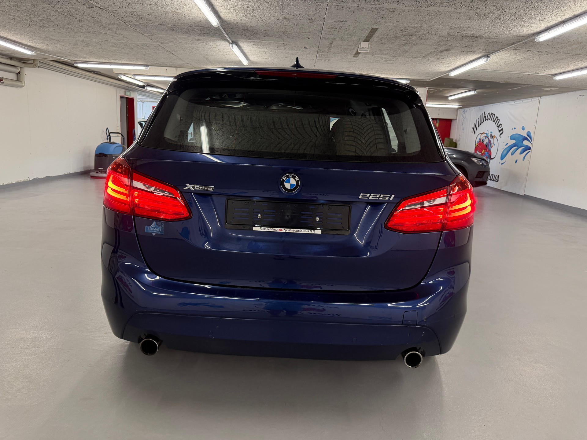 BMW 214d Active Tourer Luxury Line-image-5