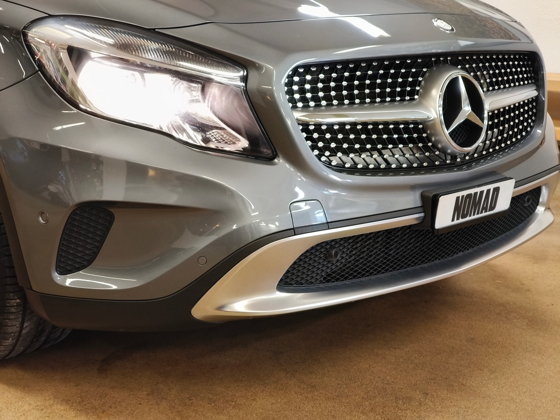 MERCEDES-BENZ GLA 220 CDI Urban 4Matic 7G-DCT-image-6