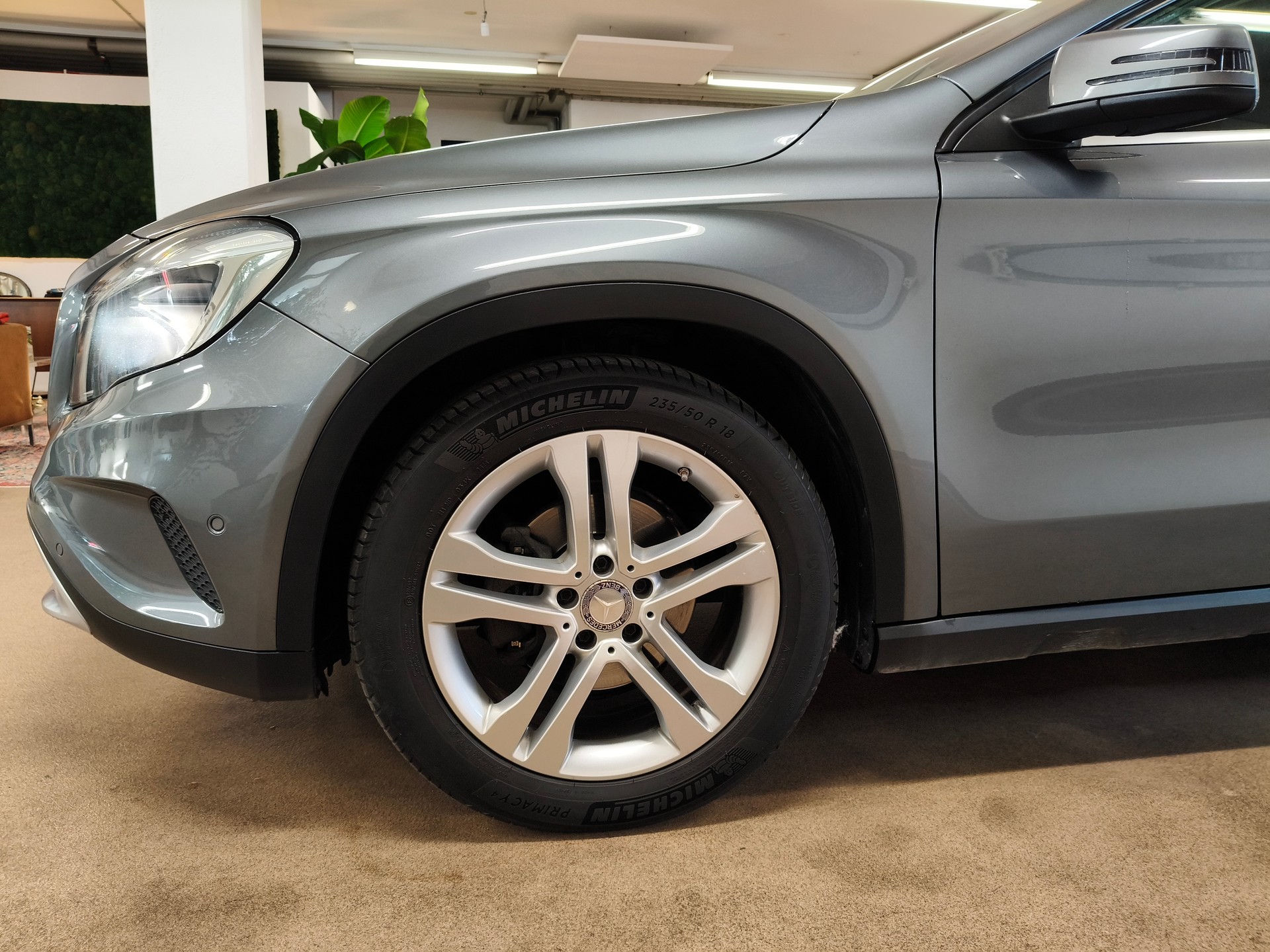 MERCEDES-BENZ GLA 220 CDI Urban 4Matic 7G-DCT-showroom-element-2