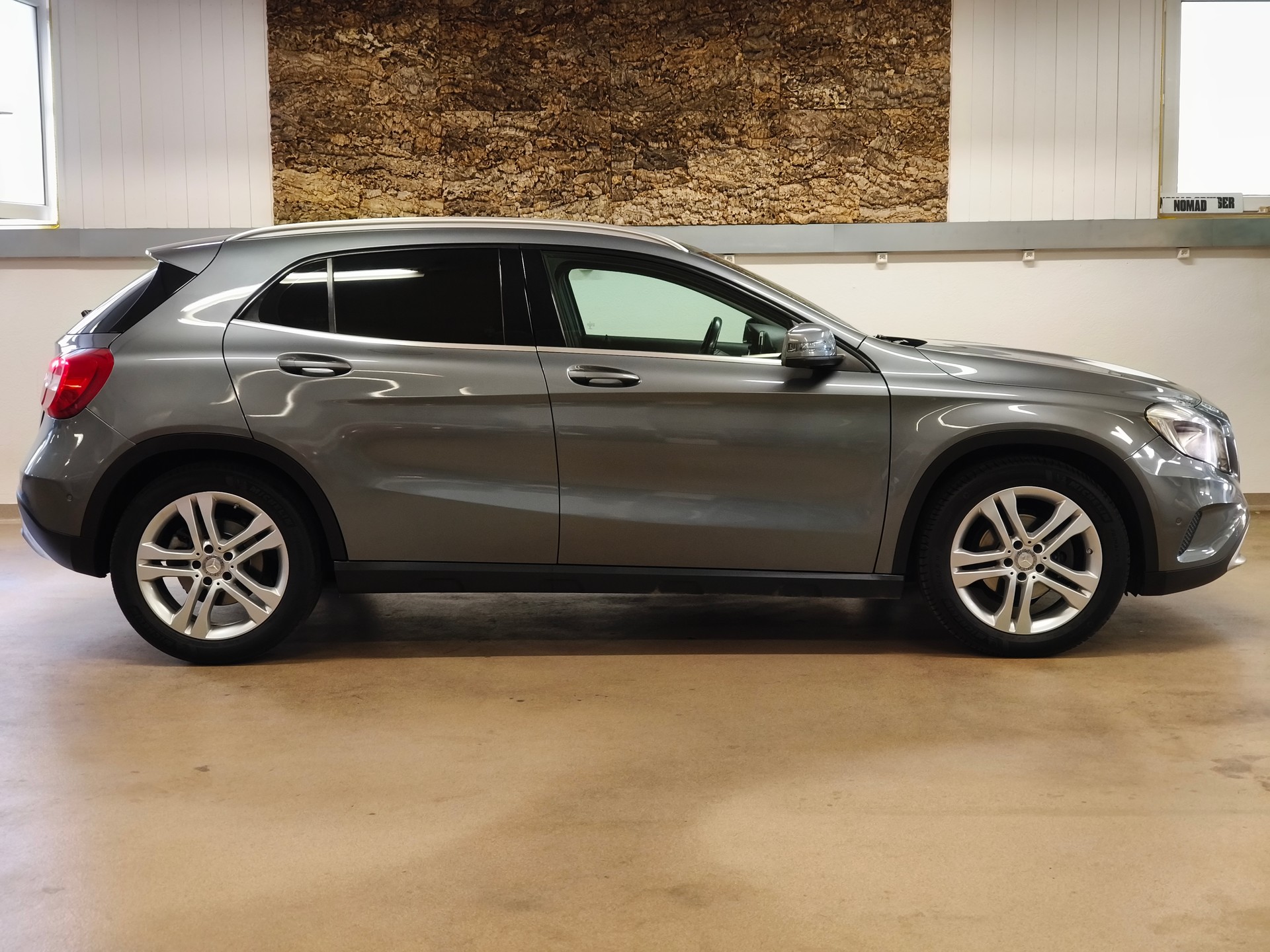 MERCEDES-BENZ GLA 220 CDI Urban 4Matic 7G-DCT-image-8