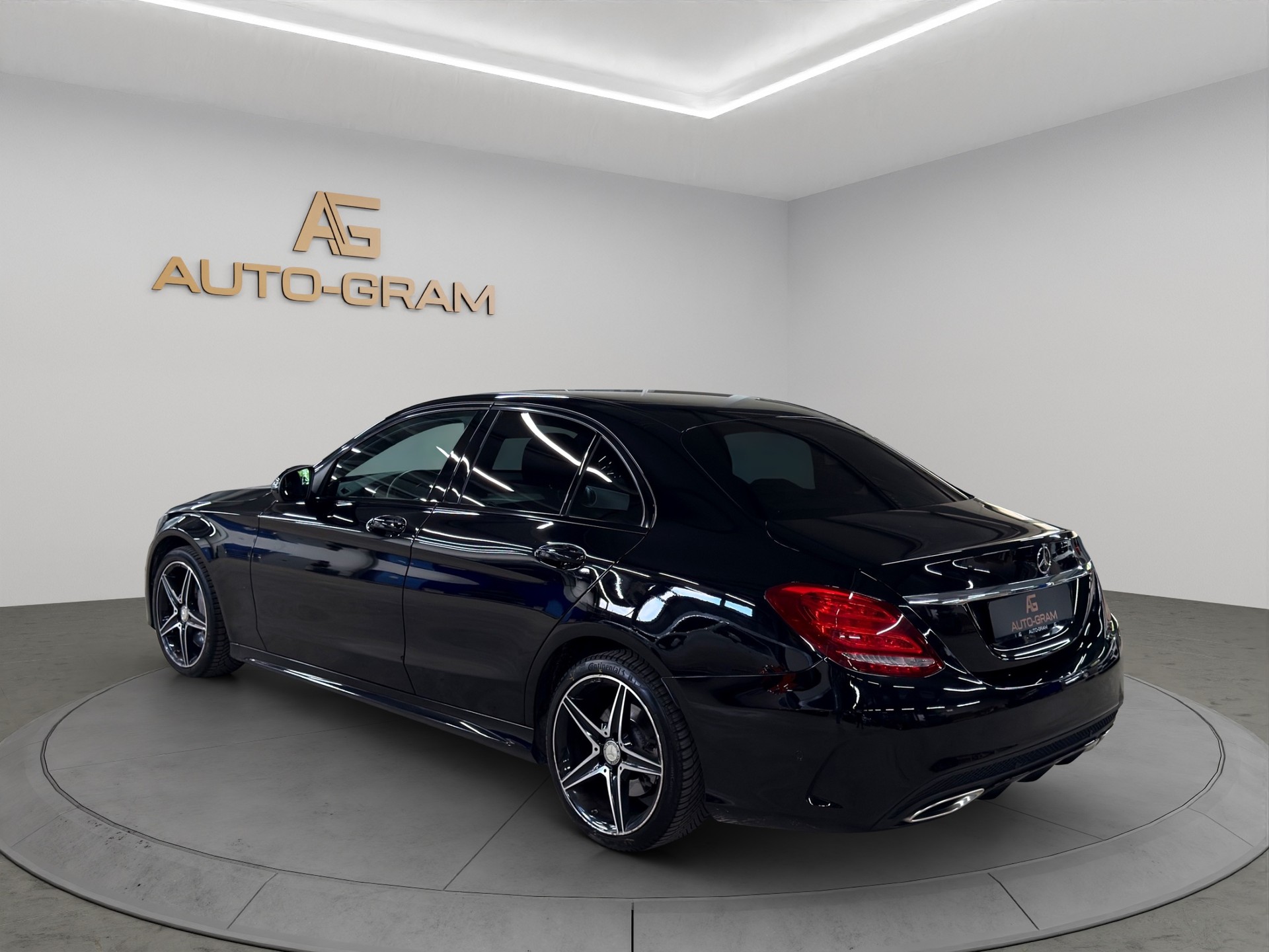 MERCEDES-BENZ C 300 AMG Line 7G-Tronic-showroom-element-3
