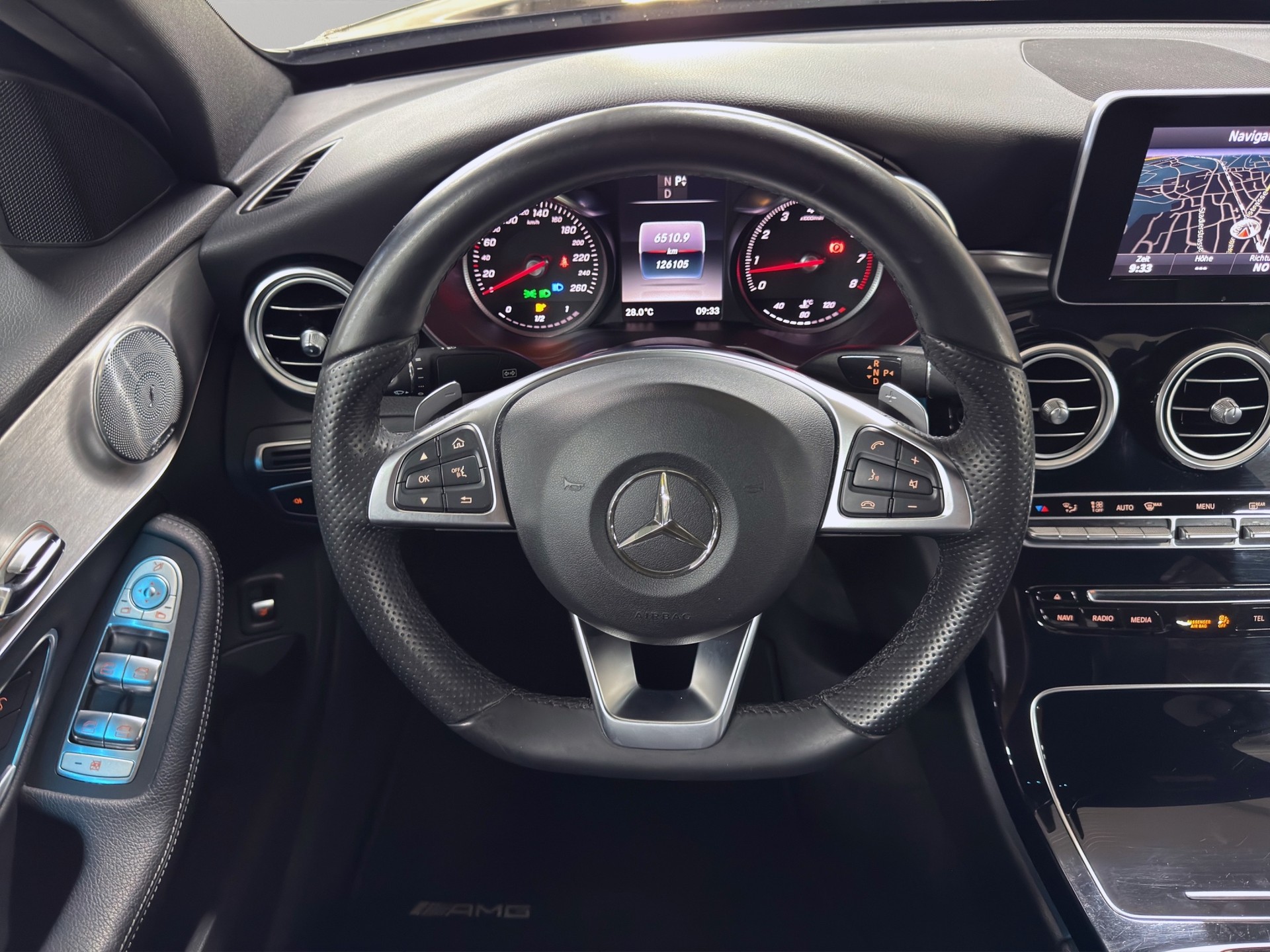 MERCEDES-BENZ C 300 AMG Line 7G-Tronic-image-17