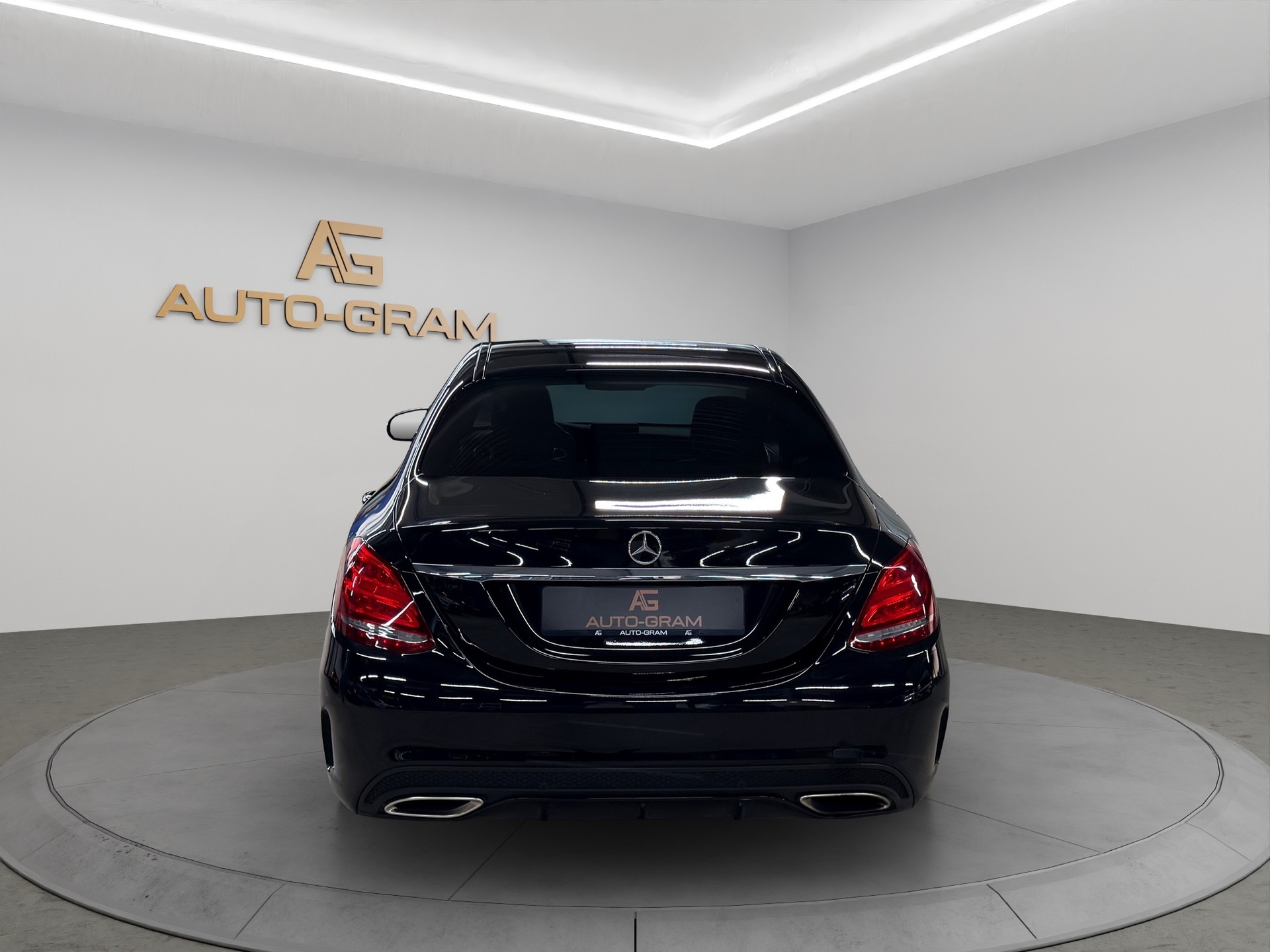 MERCEDES-BENZ C 300 AMG Line 7G-Tronic-image-4