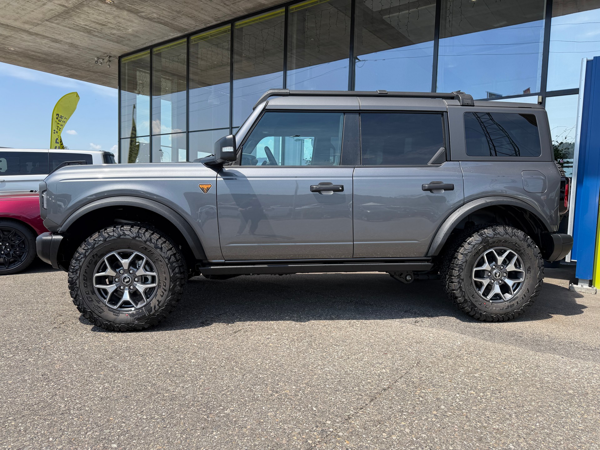 FORD Bronco 2.7 EcoB Badlands e-4WD-showroom-element-3