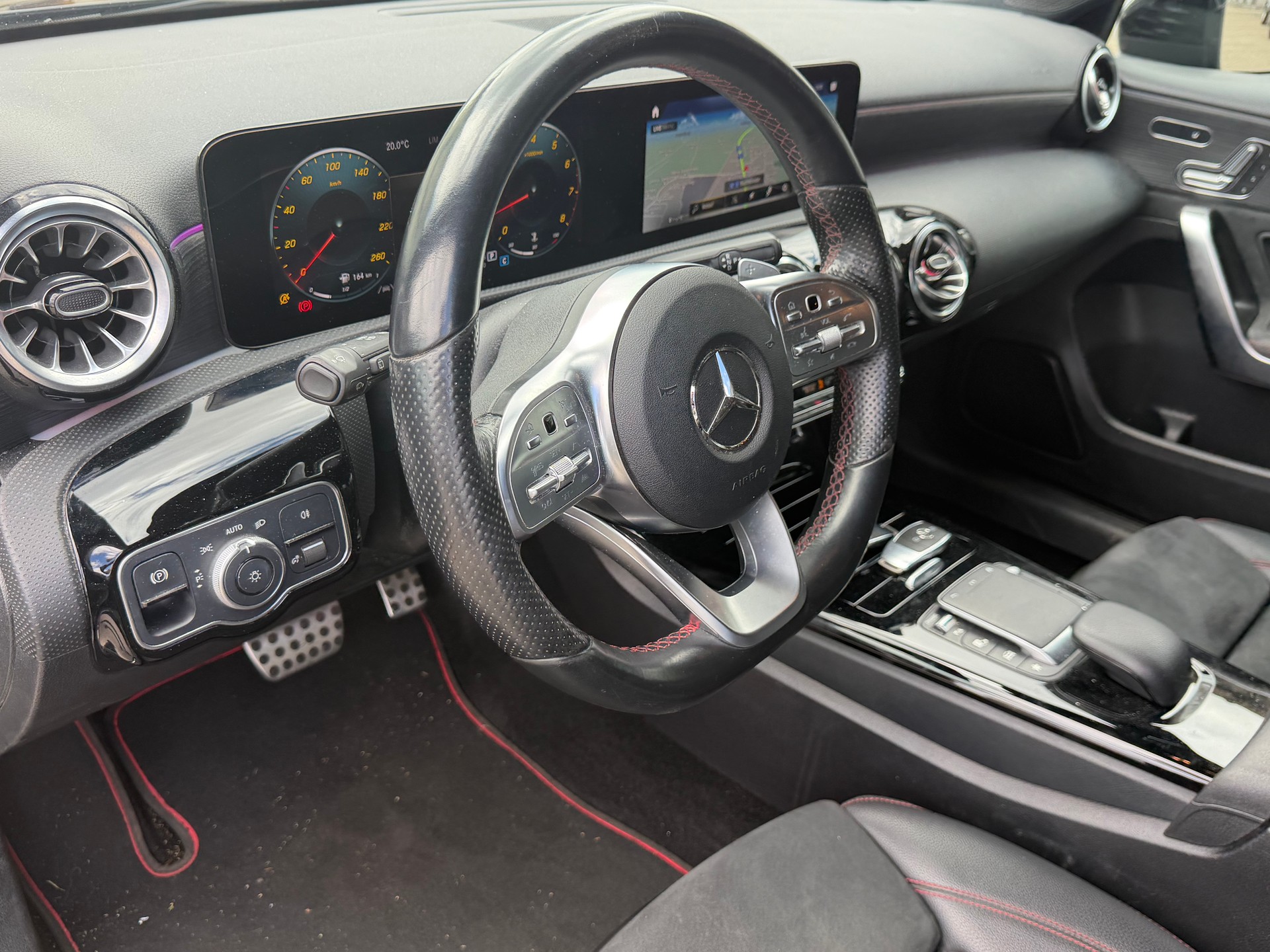 MERCEDES-BENZ A 180 Night Star AMG Line 7G-DCT-image-7