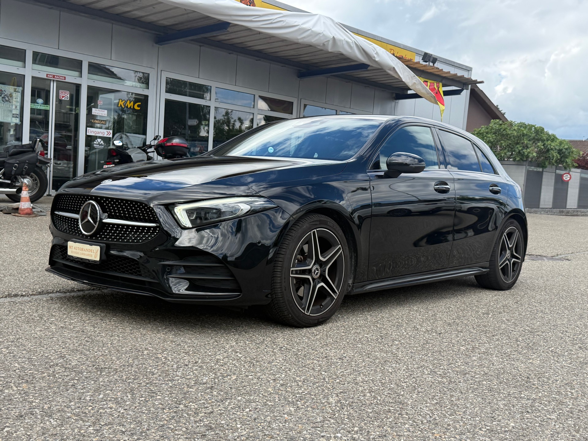 MERCEDES-BENZ A 180 Night Star AMG Line 7G-DCT