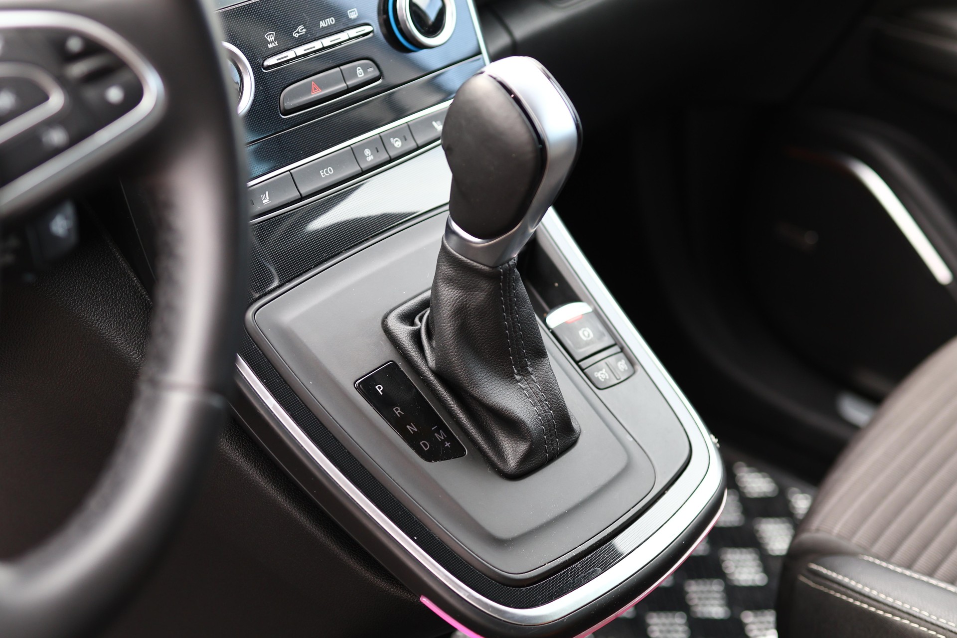 RENAULT Scénic 1.6 dCi 160 Intens EDC-image-23