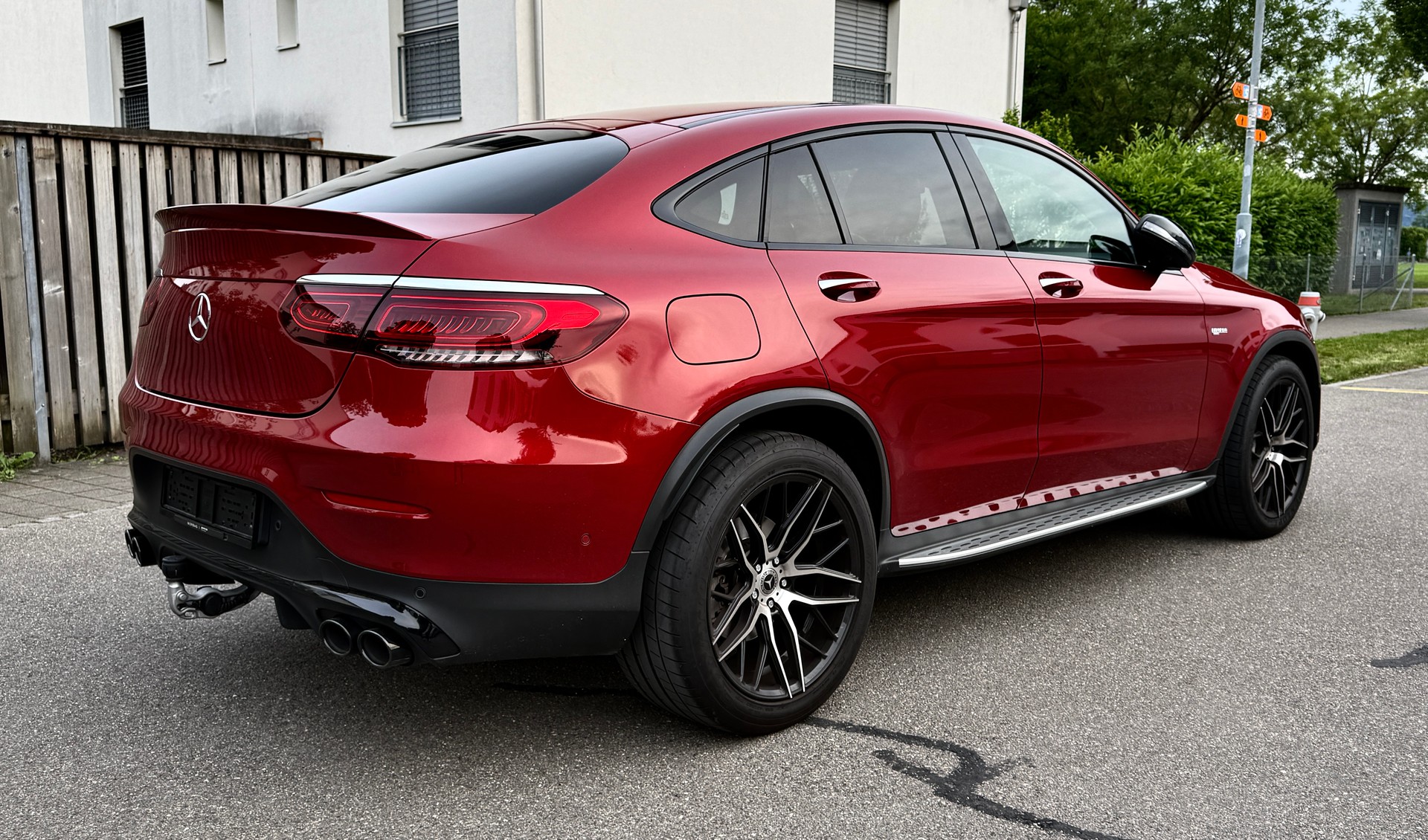 MERCEDES-BENZ GLC COUPÉ 43 AMG 4MATIC 9G-TRONIC*PERFORMANCE ABGASANLAGE*EL. PANORAMA-GLASSCHIEBEDACH*EL. AHK*8FACH BEREIFT*-image-9