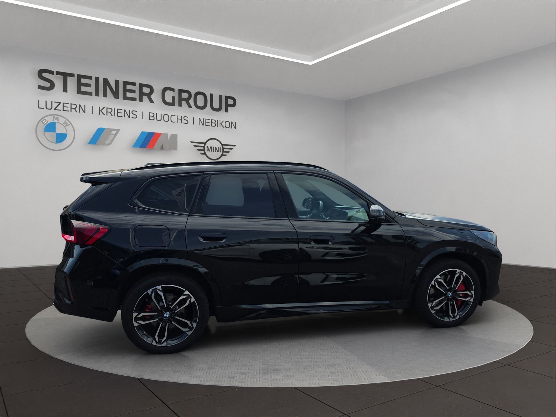 BMW X1 xDrive 23i 48V M Sport Pro-showroom-element-2