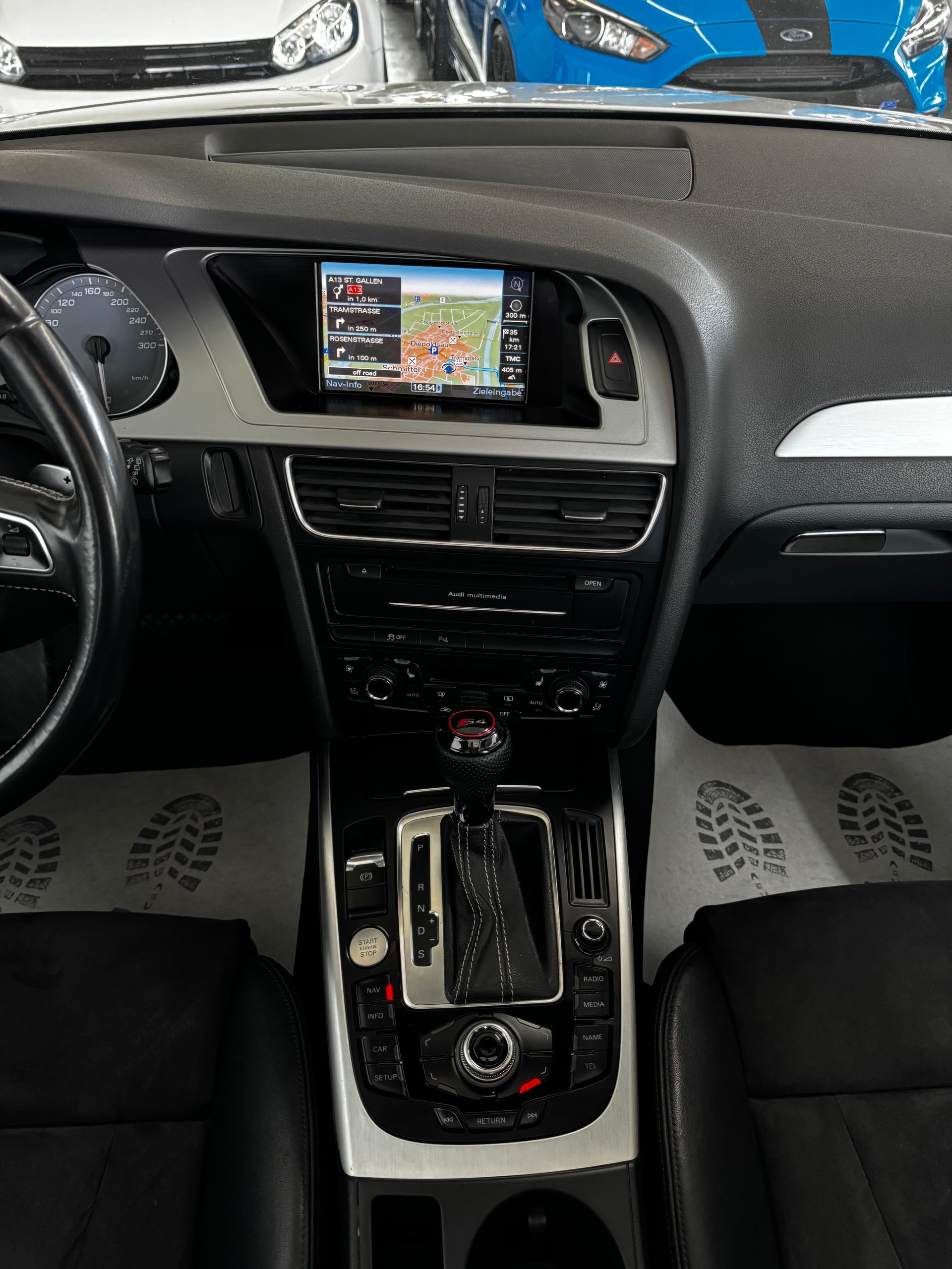 AUDI S4 Avant 3.0TFSI-image-17