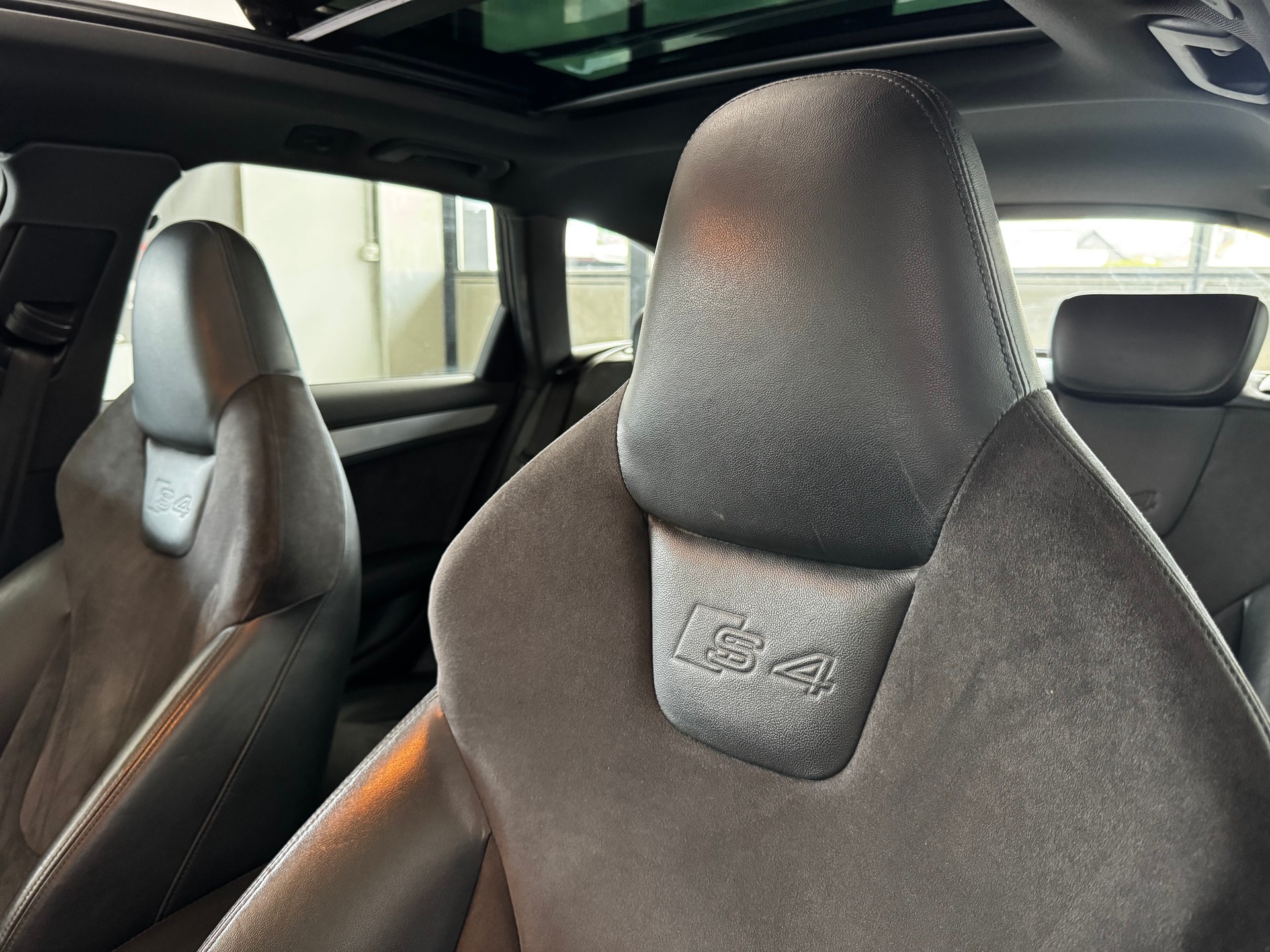 AUDI S4 Avant 3.0TFSI-image-15