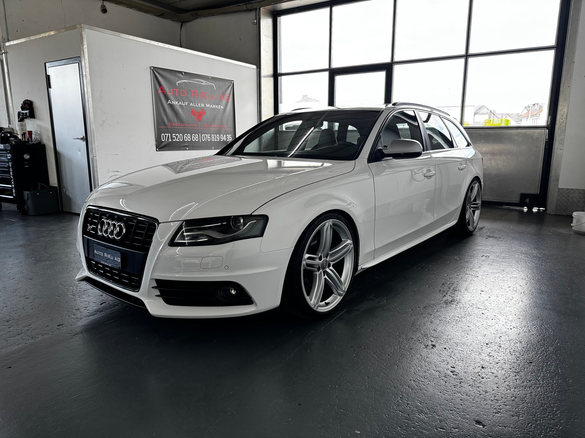 AUDI S4 Avant 3.0TFSI-image-6