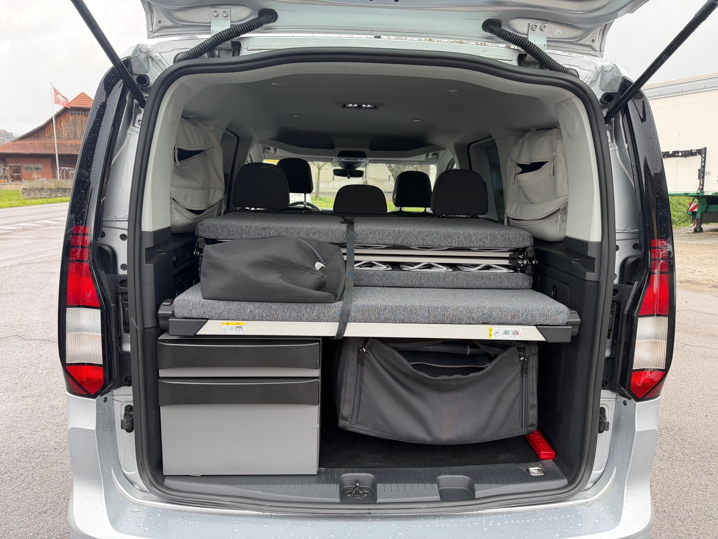 VW Caddy 2.0 TDI Wohnmobile-image-8