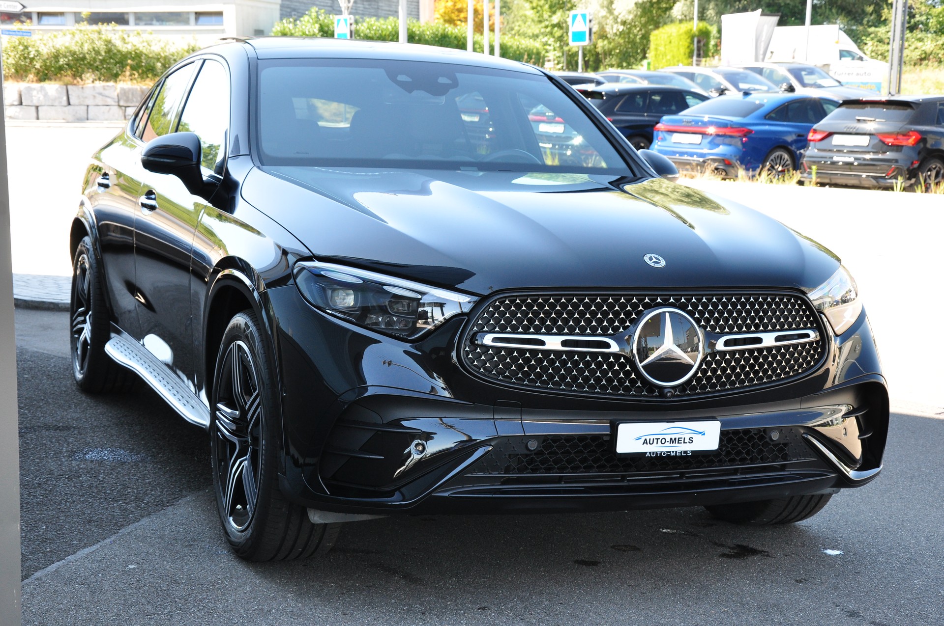 MERCEDES-BENZ GLC 300 4Matic AMG Line 9G-Tronic-image-10
