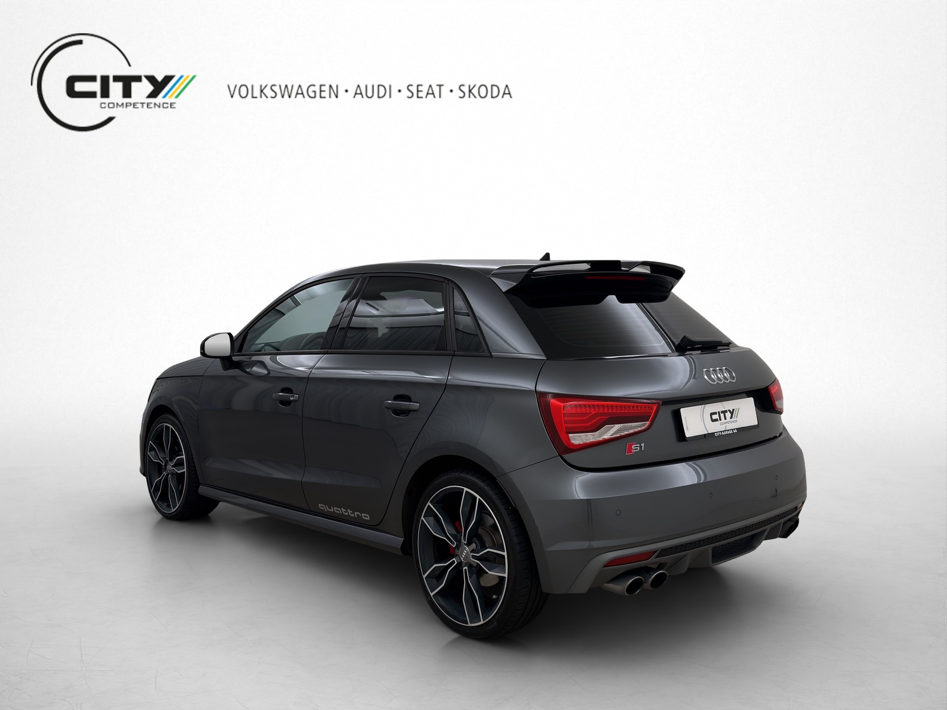 AUDI S1 Sportback 2.0 TFSI quattro-showroom-element-2