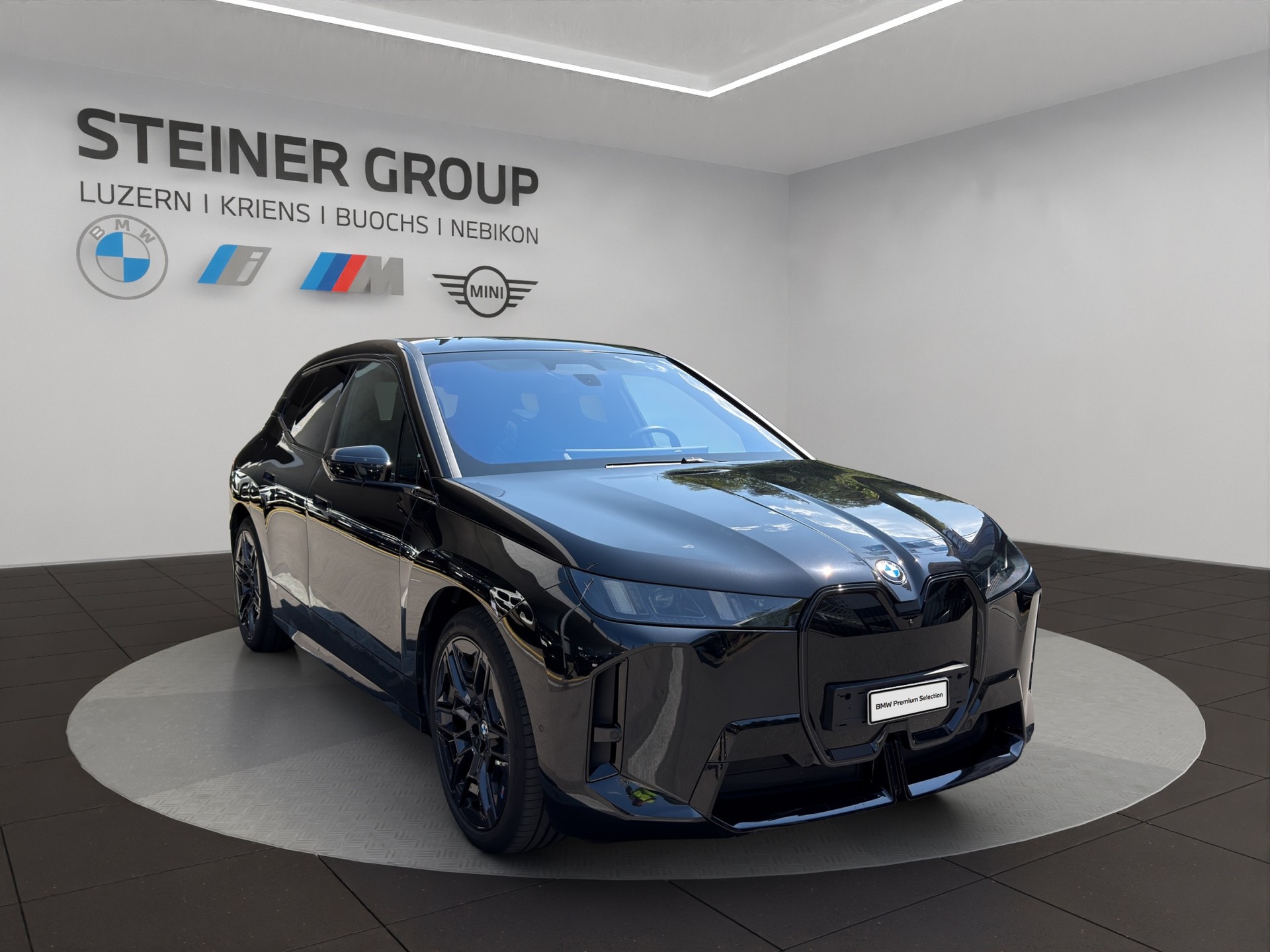 BMW iX xDrive60 M Sport Pro-showroom-element-3