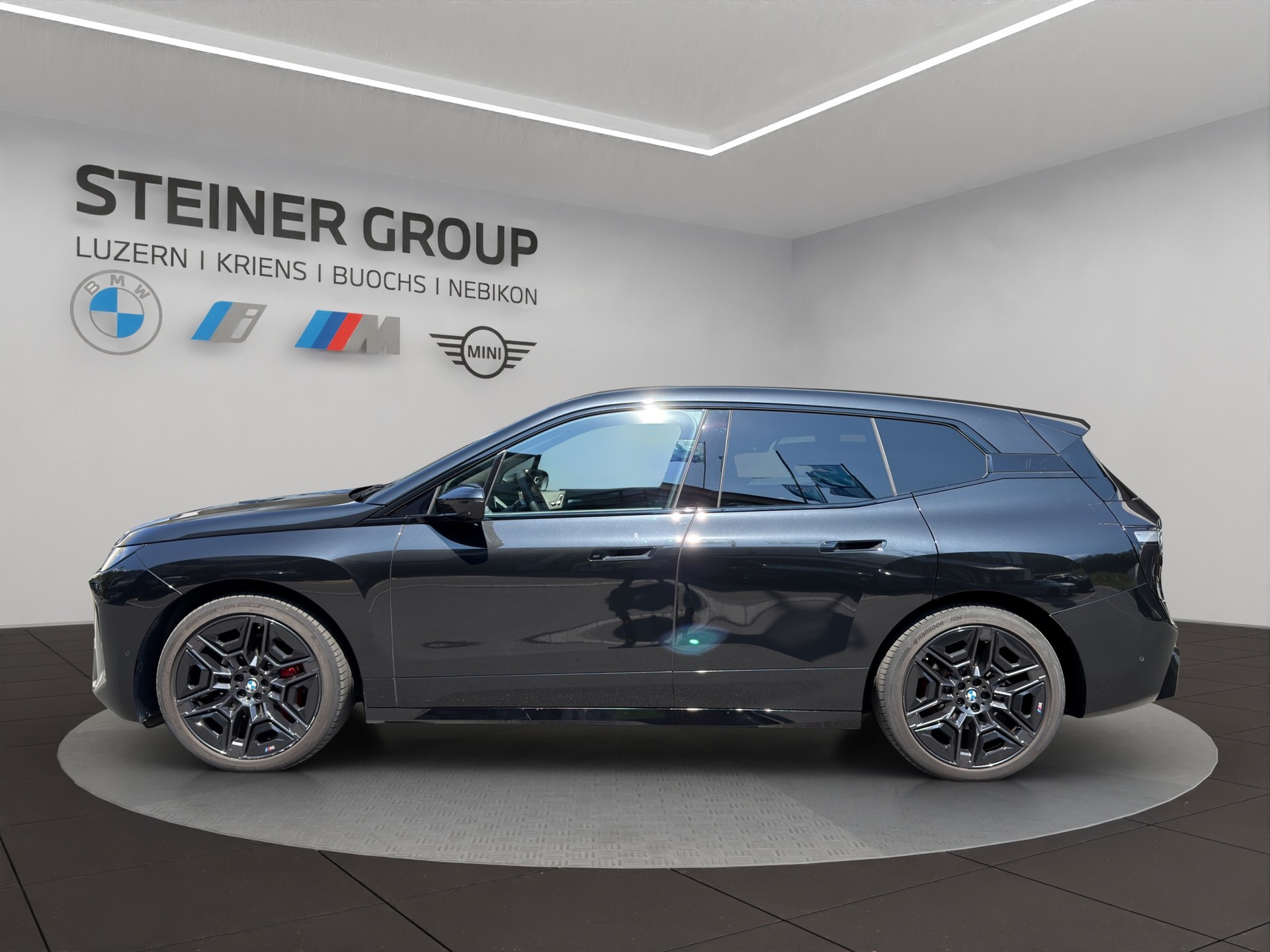 BMW iX xDrive60 M Sport Pro-image-8