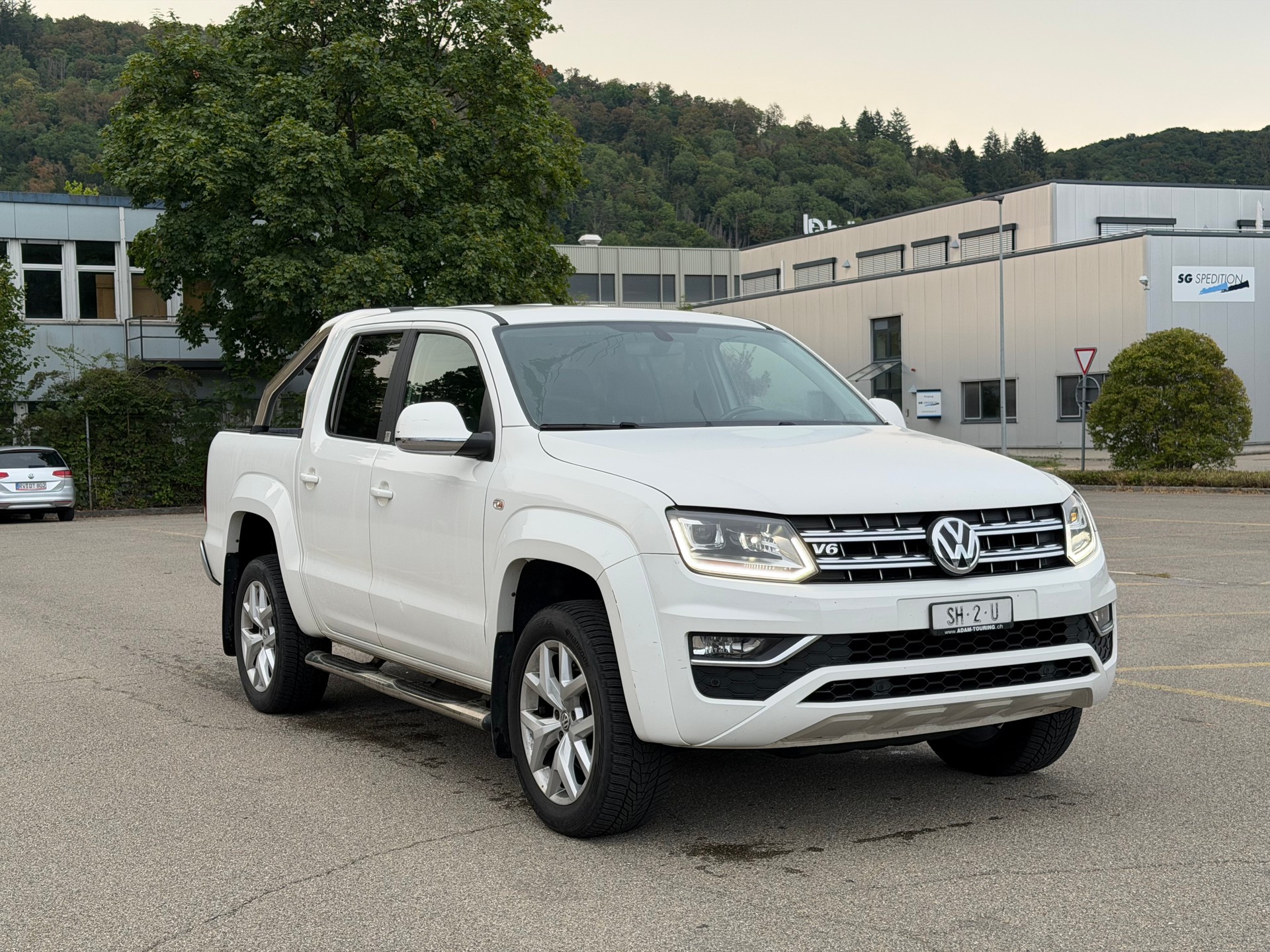 VW Amarok 3.0TDI Highline 4Motion Automatic-image-2