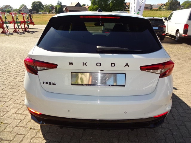SKODA Fabia 1.5 TSI Monte Carlo DSG-image-3