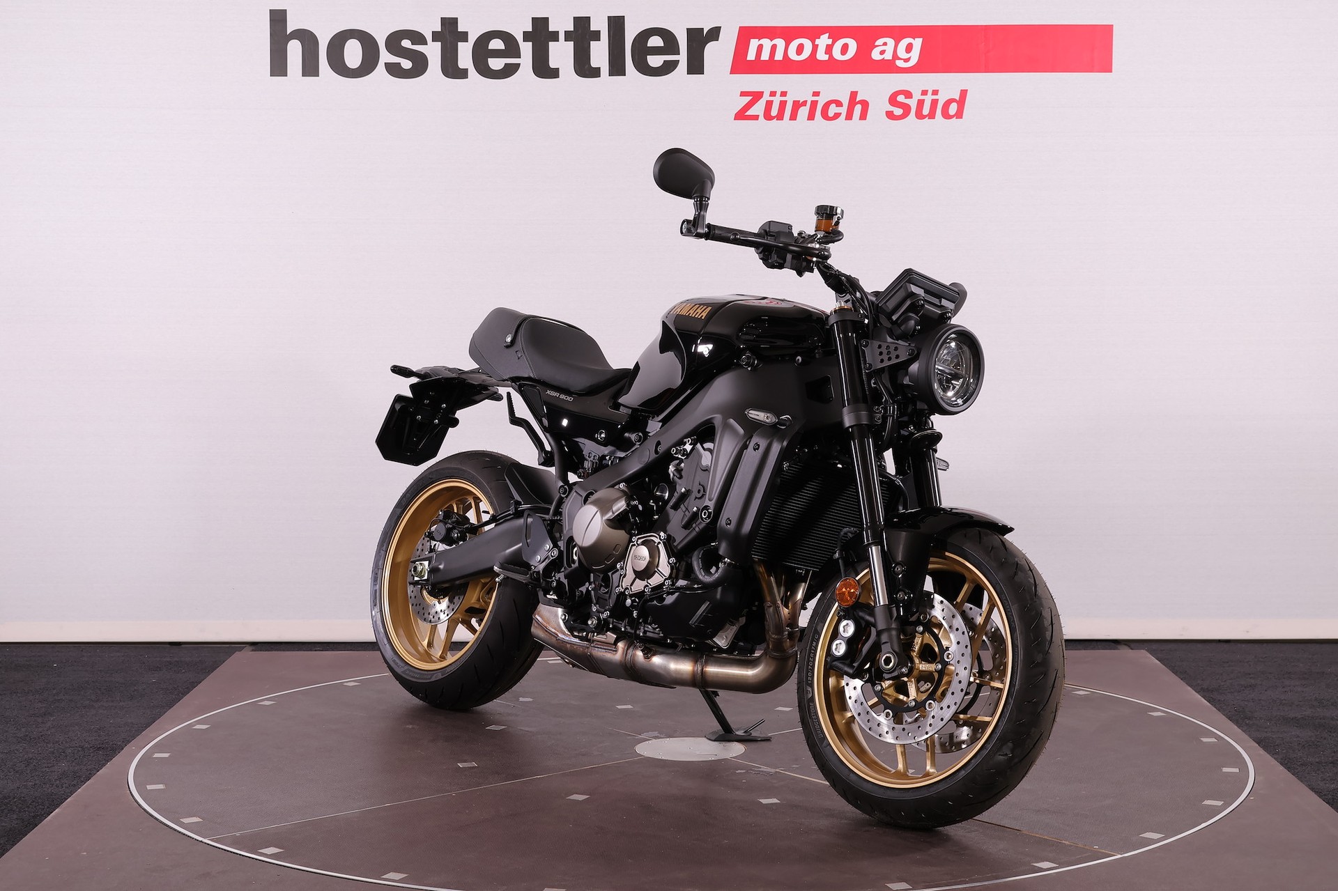 YAMAHA XSR 900-image-4