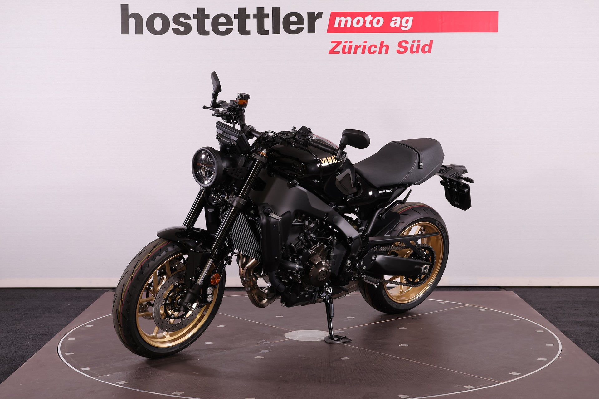 YAMAHA XSR 900-image-3