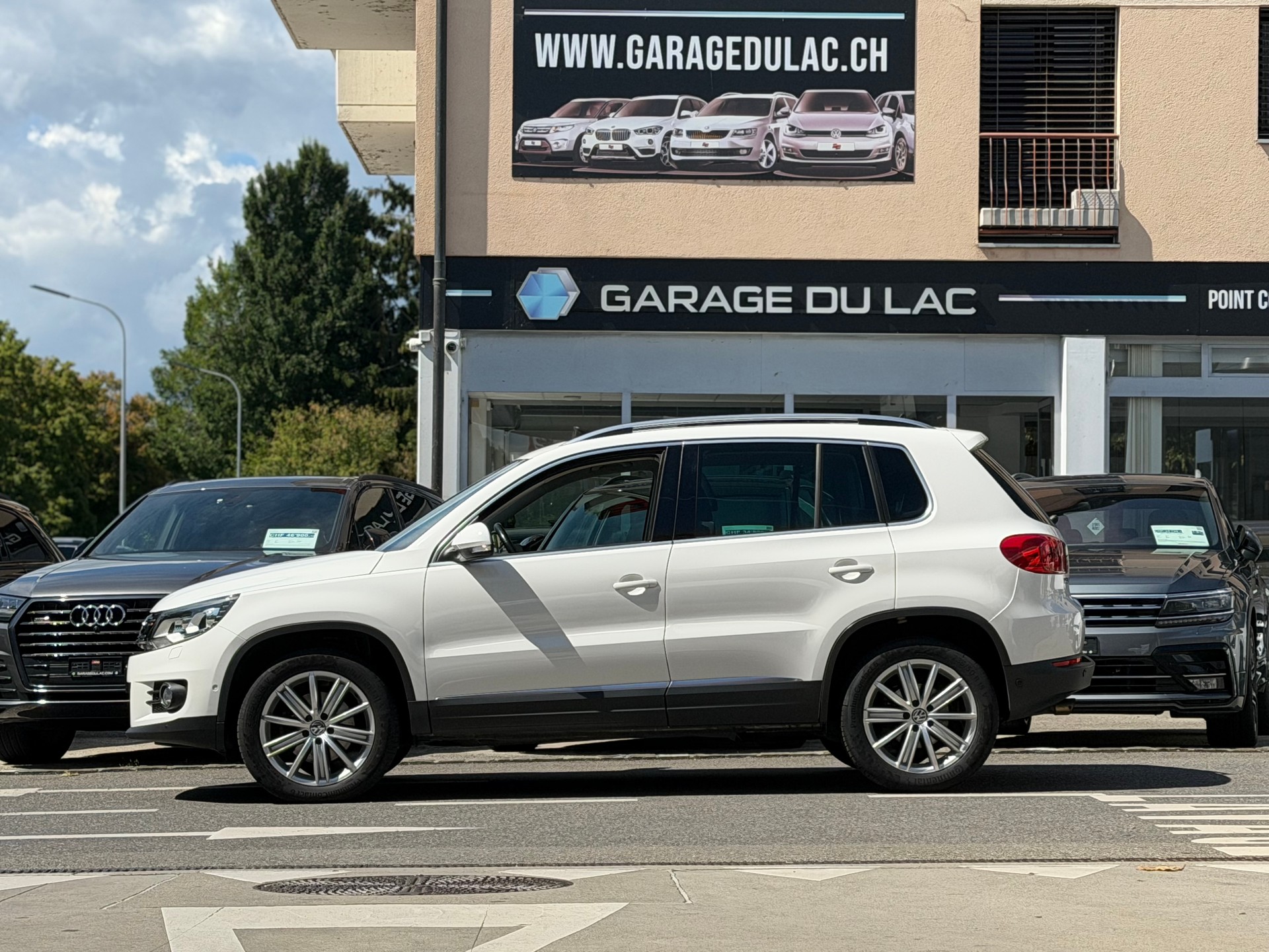 VW Tiguan 2.0 TDI BlueMotion Sport&Style 4Motion CROCHET D'ATTELAGE-showroom-element-3