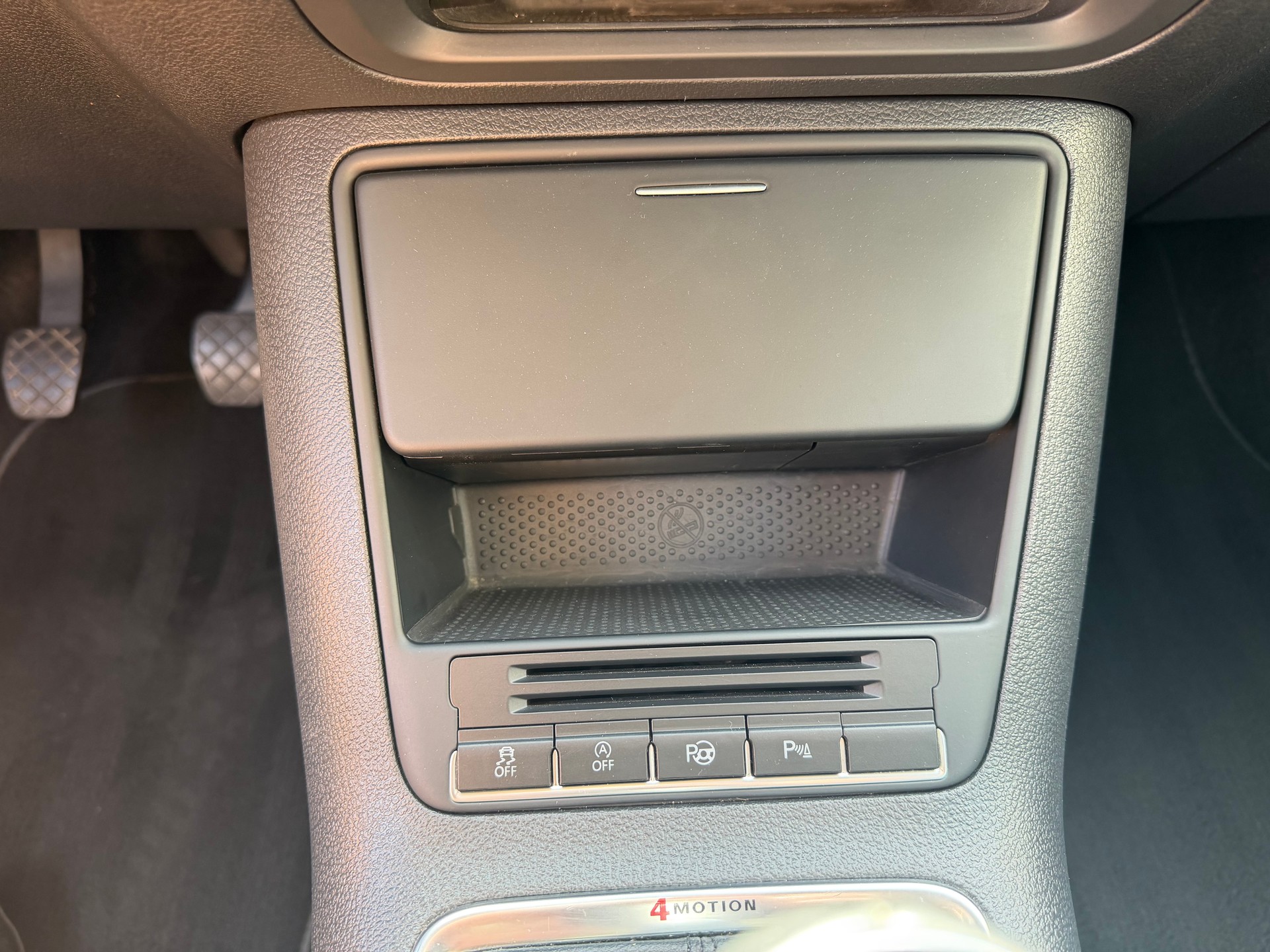 VW Tiguan 2.0 TDI BlueMotion Sport&Style 4Motion CROCHET D'ATTELAGE-image-16