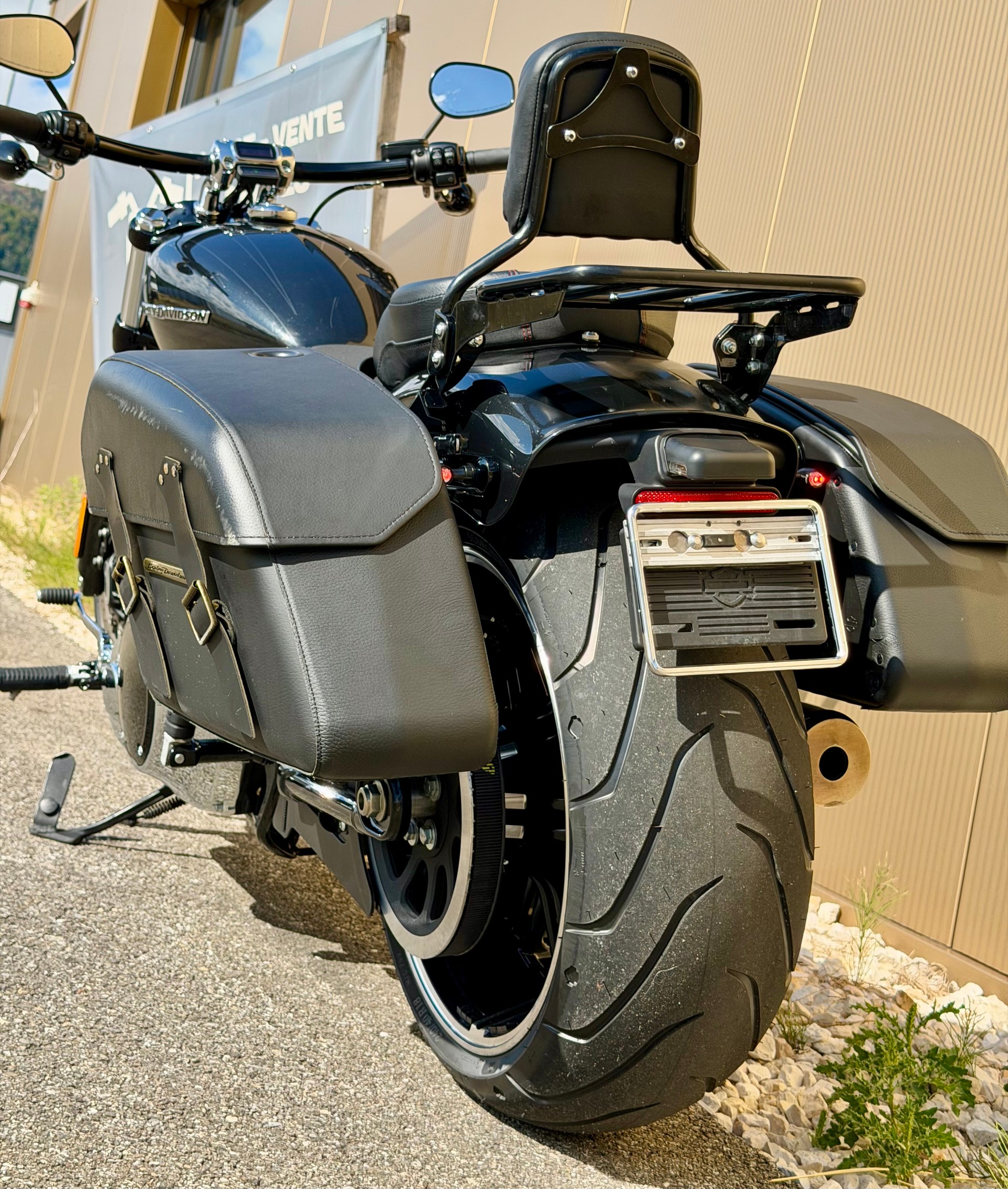 HARLEY-DAVIDSON FXBR Breakout 107 ABS-image-12
