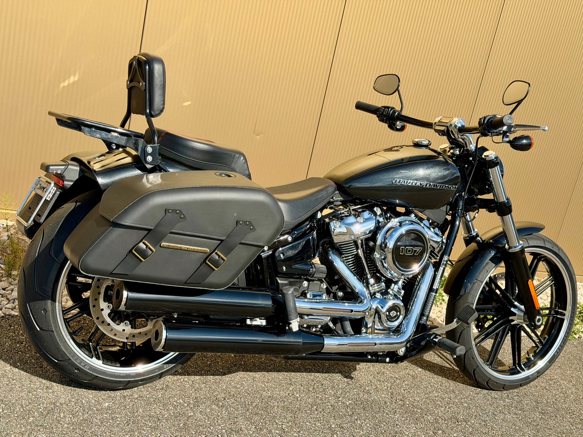 HARLEY-DAVIDSON FXBR Breakout 107 ABS-image-4