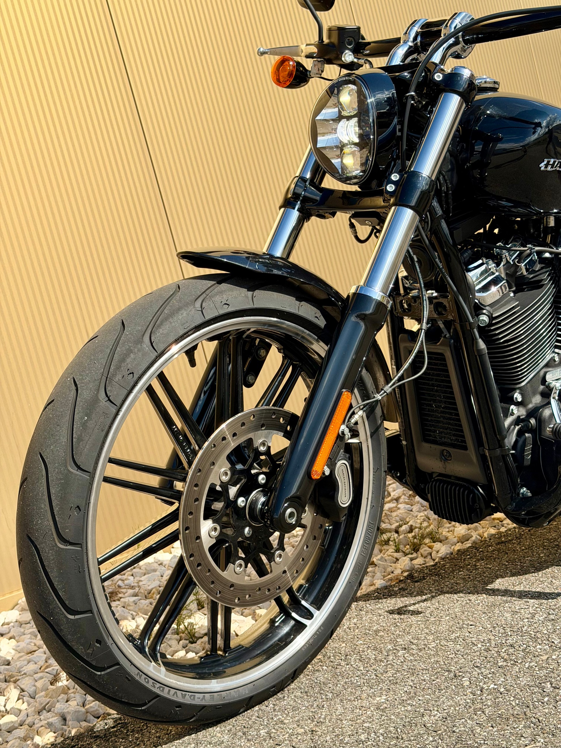 HARLEY-DAVIDSON FXBR Breakout 107 ABS-image-8