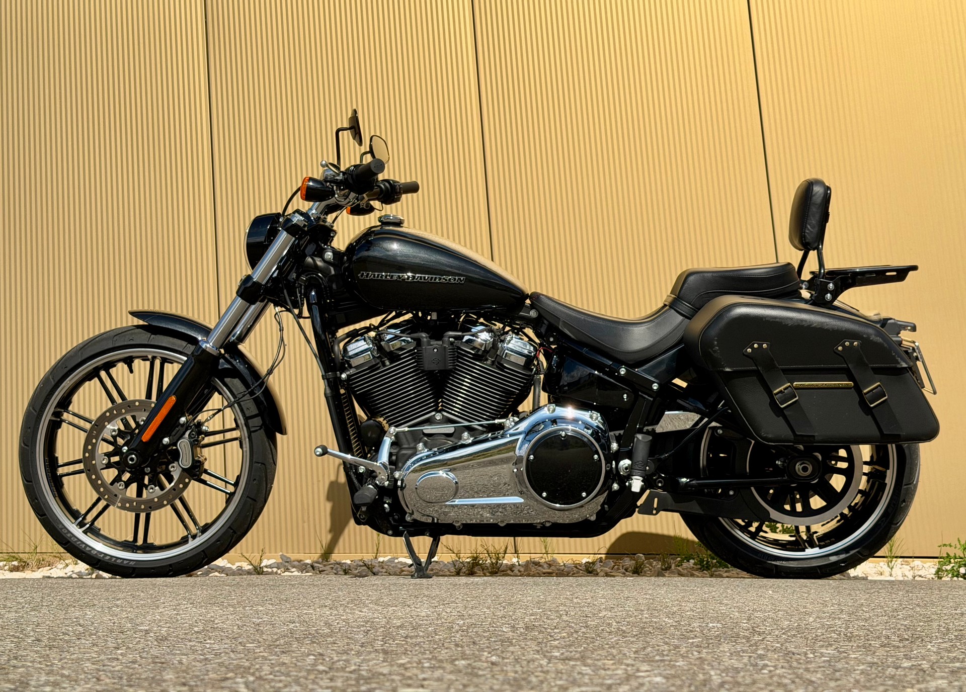 HARLEY-DAVIDSON FXBR Breakout 107 ABS-image-10