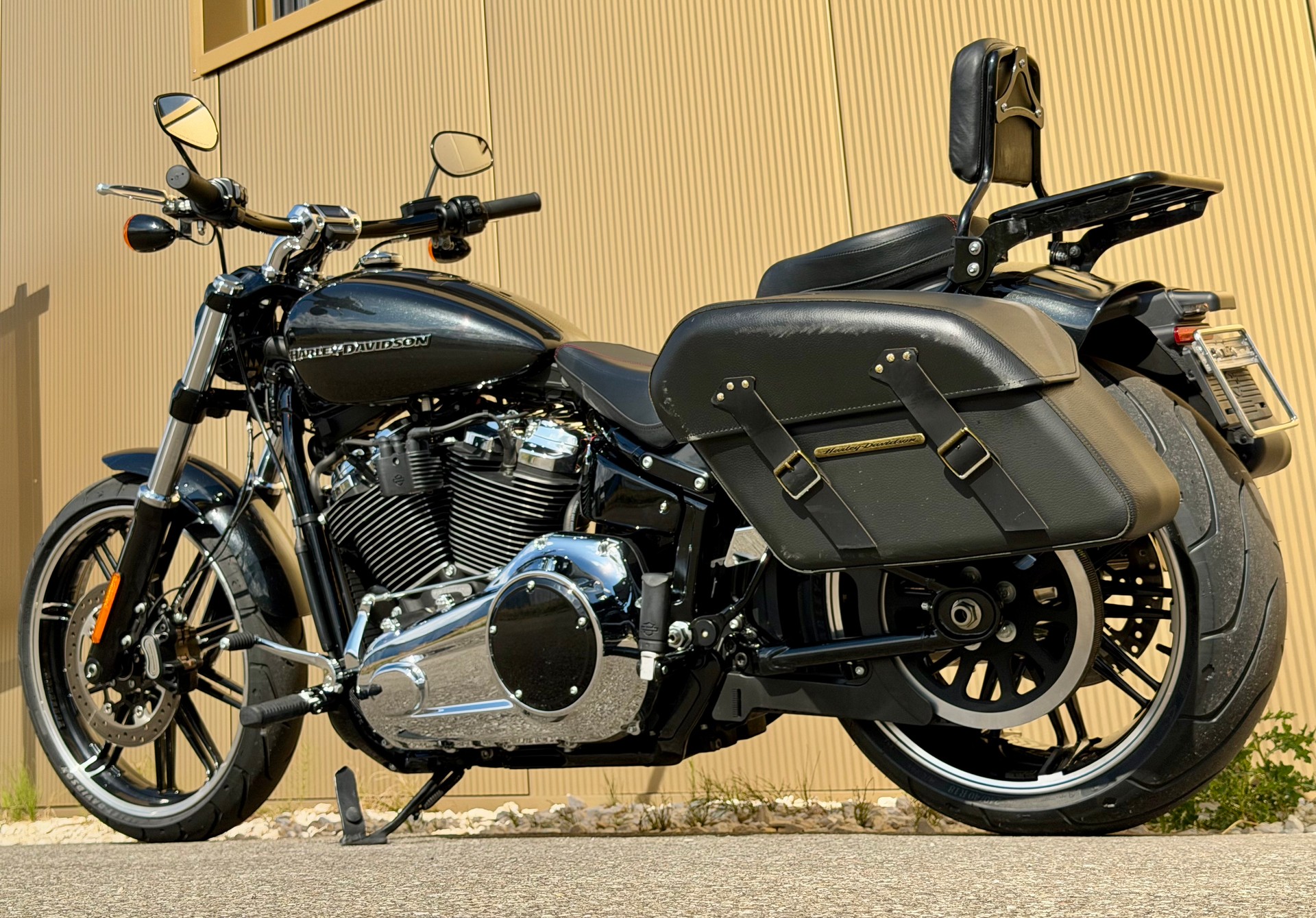 HARLEY-DAVIDSON FXBR Breakout 107 ABS-image-11